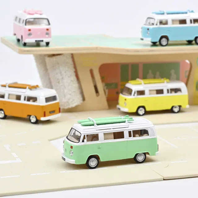 norev-volkswagen-combi-t2b-camper-van-1973-verde-pastello-jet-car-modellino-1-43 image 1