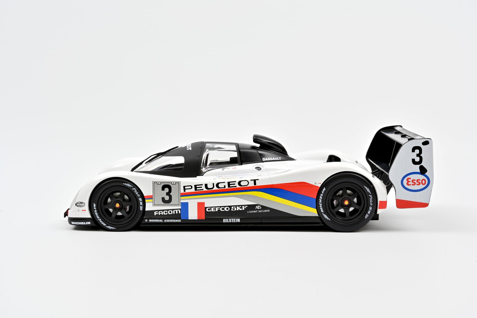 norev-peugeot-905-3-winner-24h-le-mans-1993-modellino-1-18-bouchut-h-lary-brabha image 1