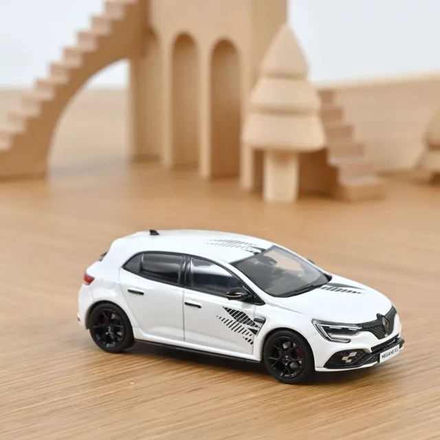 norev-renault-m-gane-r-s-ultime-2023-modellino-auto-1-43-bianco-perlato image 1