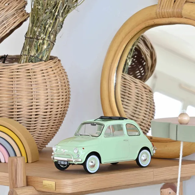 norev-fiat-500-l-1968-pack-nascita-modellino-auto-1-18-verde-chiaro image 1
