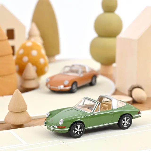 norev-porsche-911-targa-1969-modellino-auto-1-43-jet-car-verde-oliva image 1