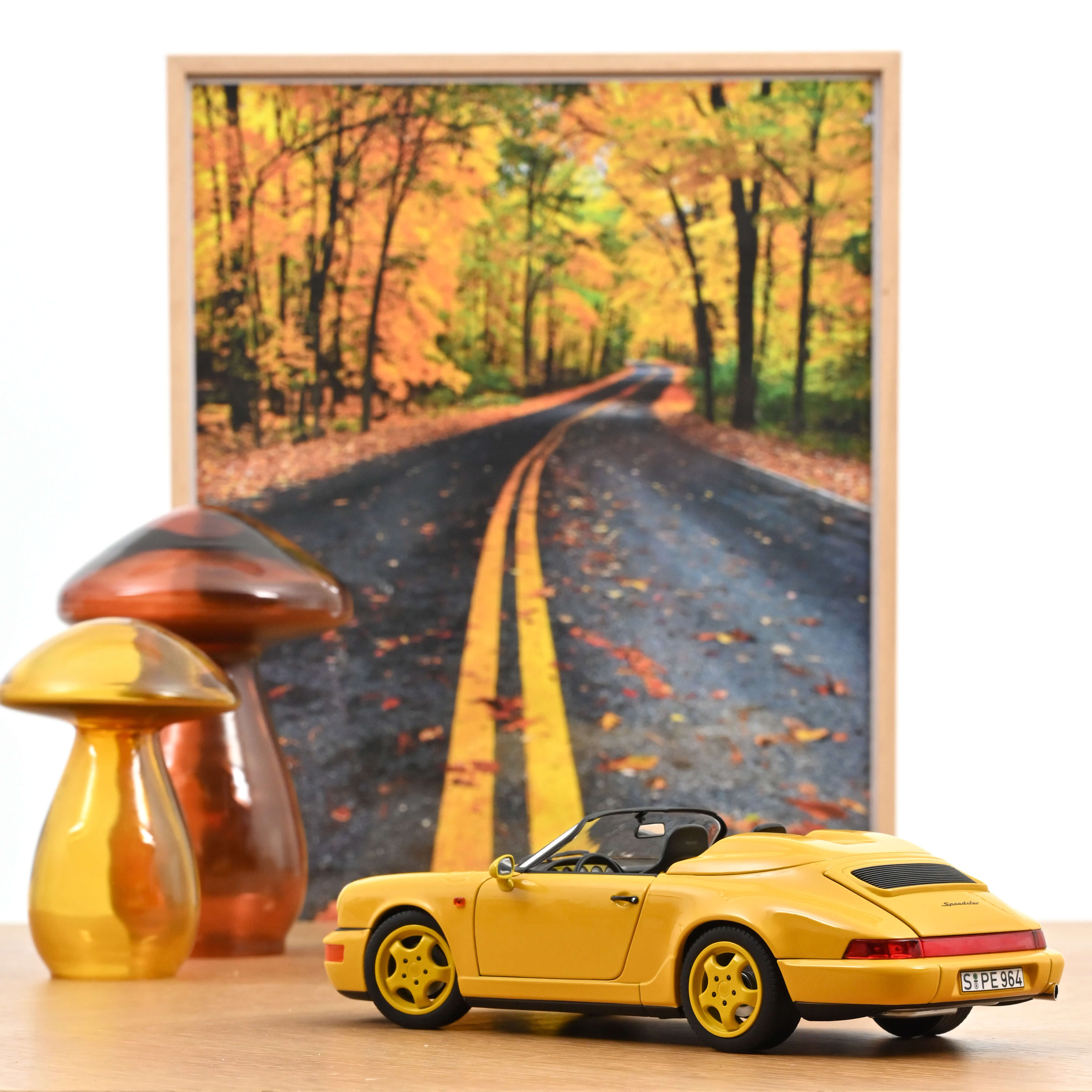 norev-porsche-911-speedster-1993-jaune-speed-modellino-auto-1-18 image 3