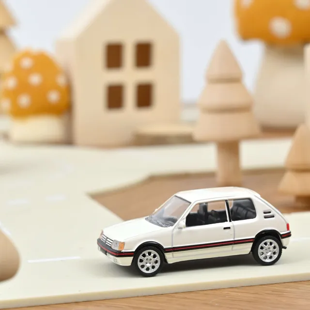 norev-minijet-peugeot-205-gti-1988-bianco-meije-1-54 image 1