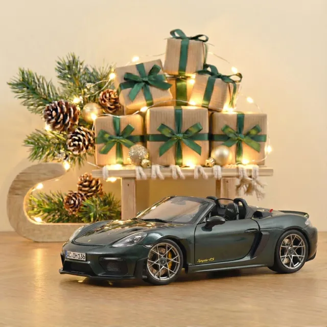 norev-porsche-718-spyder-rs-pack-weissach-2023-forest-green-metallic-1-18 image 1