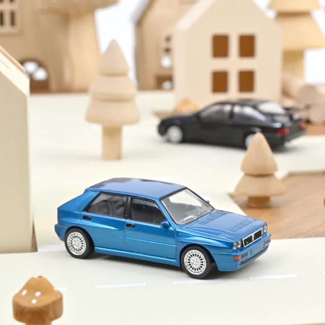 norev-lancia-delta-hf-evo-2-1993-bleu-laos-jet-car-scala-1-43 image 1