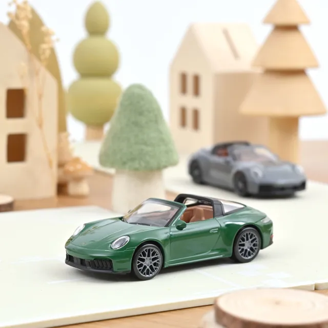 norev-porsche-911-gts-targa-2024-british-racing-green-1-43-modellino-jet-car image 1