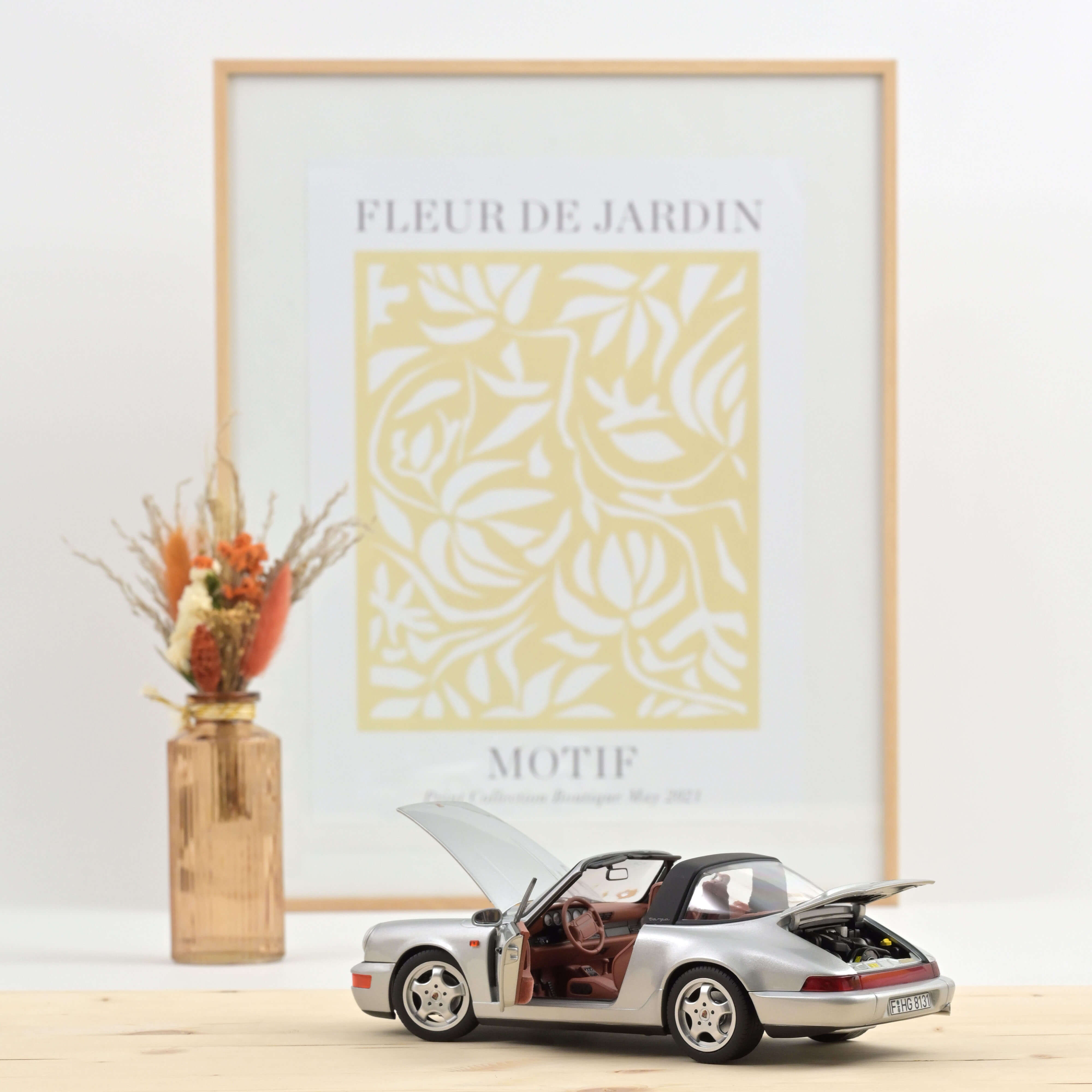 norev-porsche-911-carrera-4-targa-1991-964-modellino-auto-1-18-argento-polare image 3