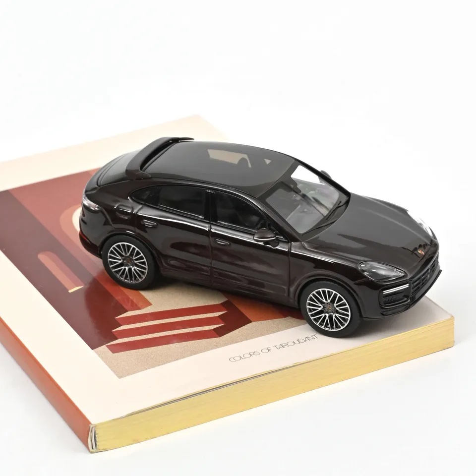 norev-porsche-cayenne-turbo-coup-2019-marron-m-tallis-1-43-modellino image 1