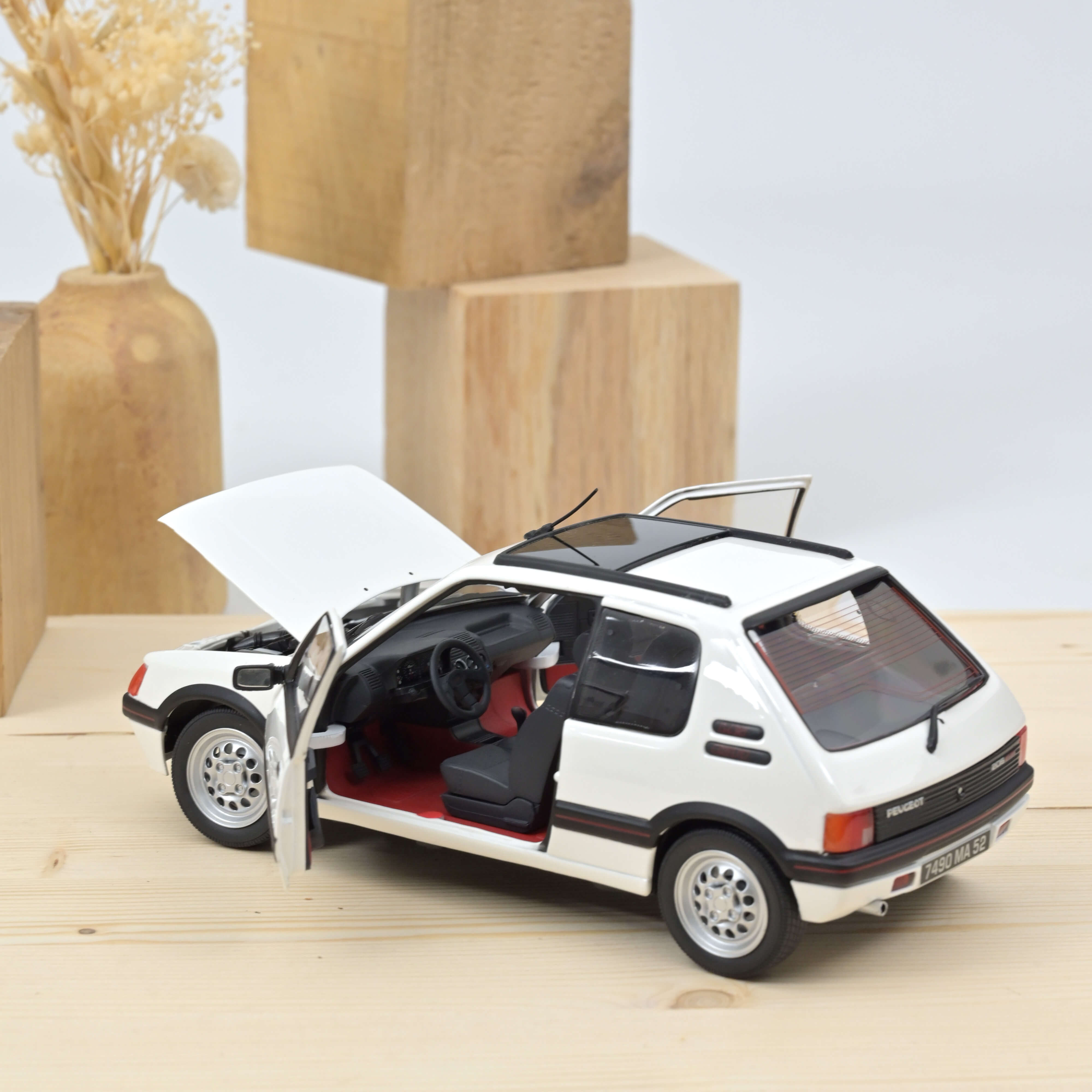 norev-peugeot-205-gti-1-6-1988-modellino-die-cast-1-18-bianco image 2