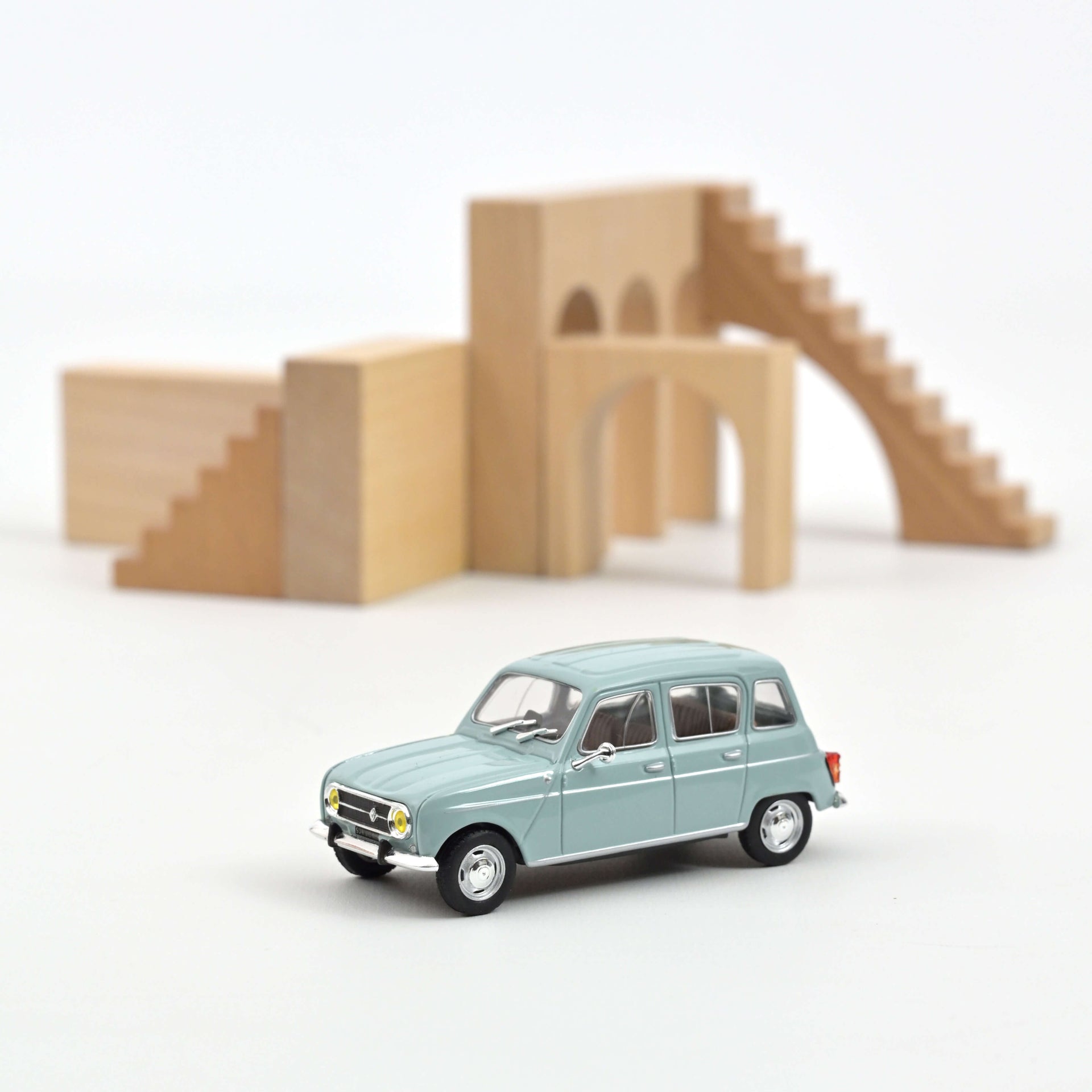 norev-renault-4-1974-1-43-blu-chiaro image 1