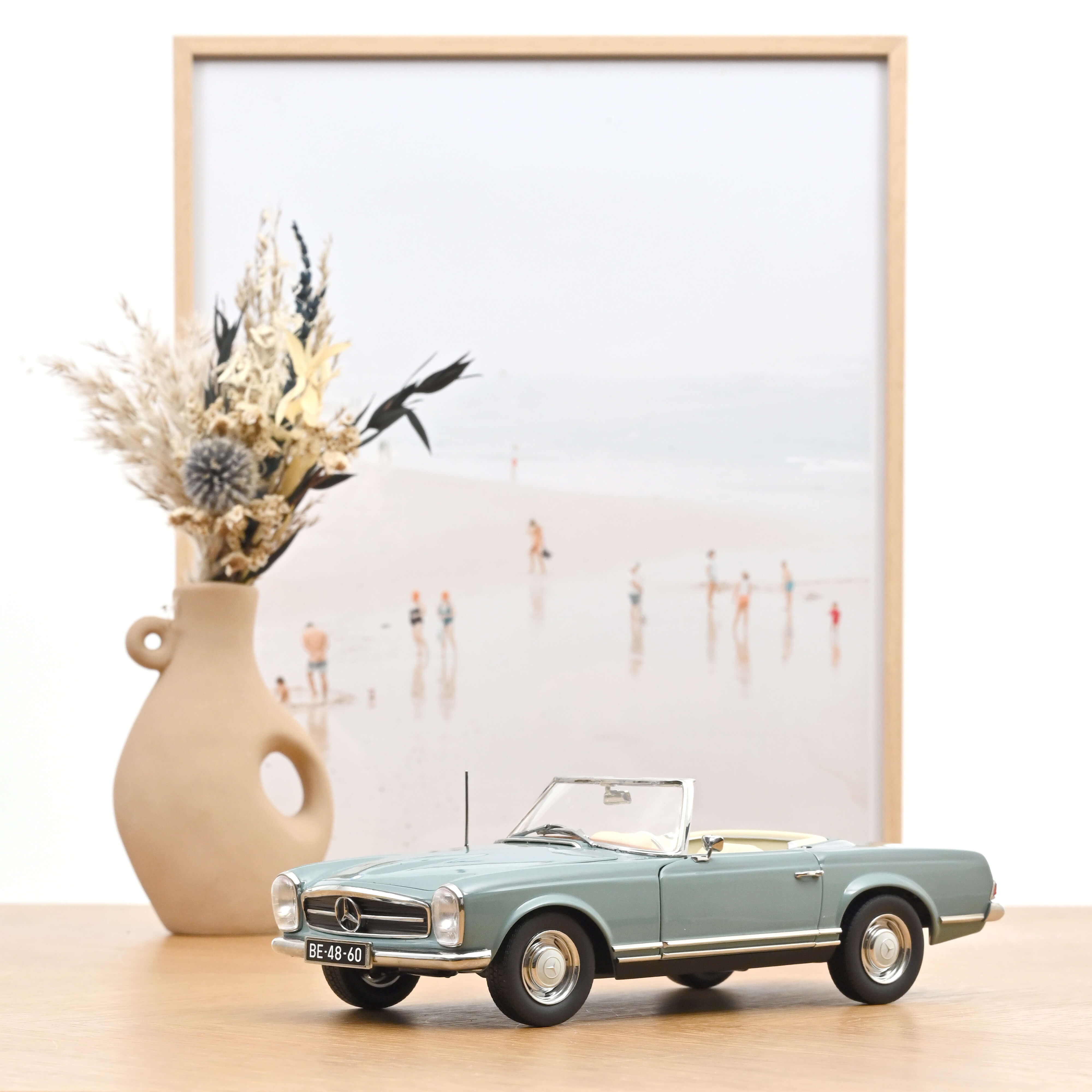 norev-mercedes-benz-230-sl-pagoda-1963-blu-horizon-1-18 image 1