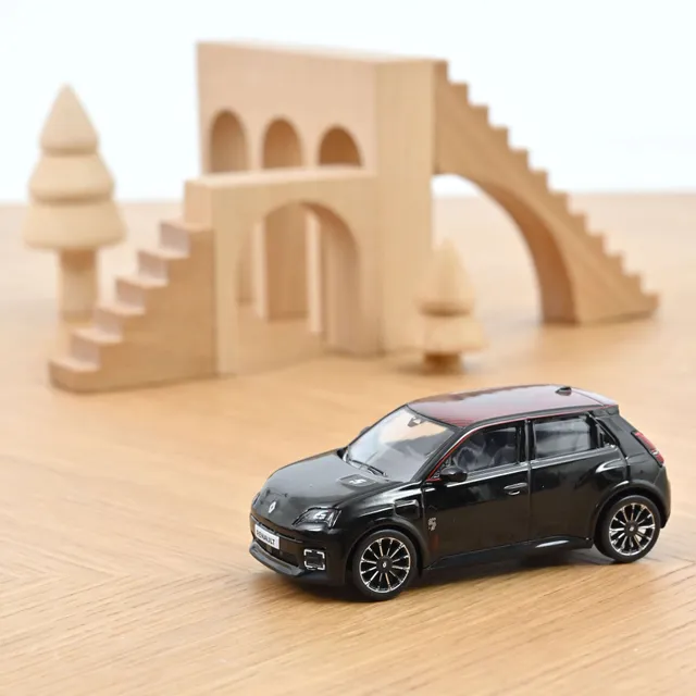 norev-renault-5-e-tech-electric-2025-modellino-auto-1-43-nero-diamante image 1