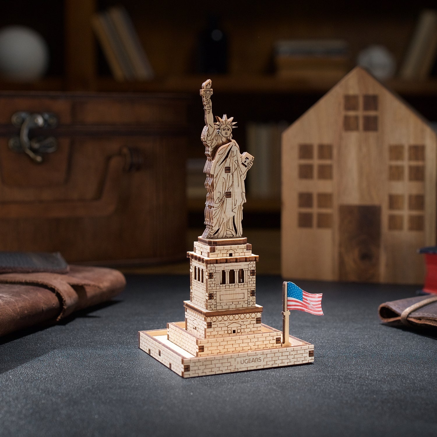 ugears-statua-della-libert-puzzle-3d-meccanico-in-legno image 8