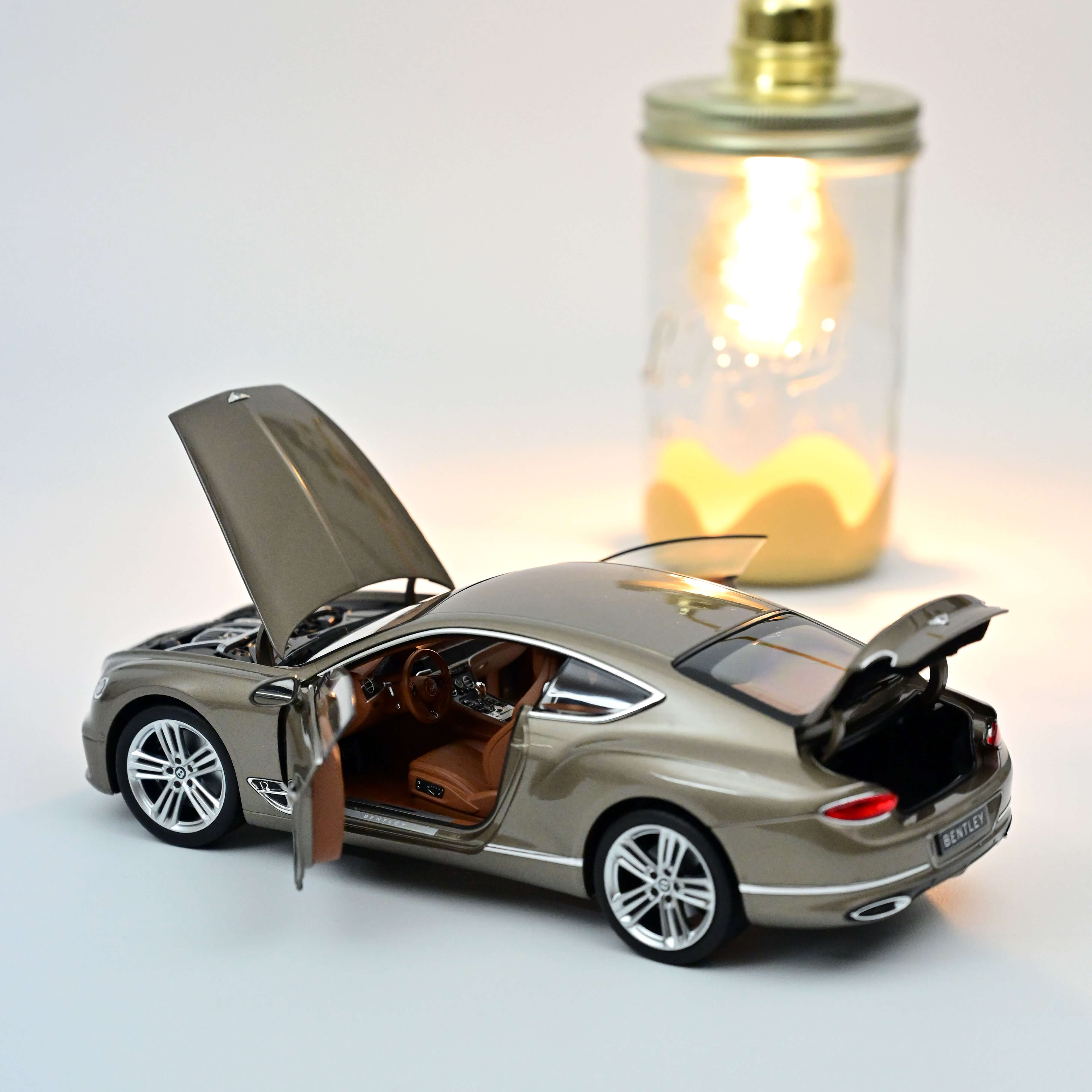 norev-bentley-continental-gt-2018-modellino-auto-1-18-cachemire-scuro-metallizza image 1