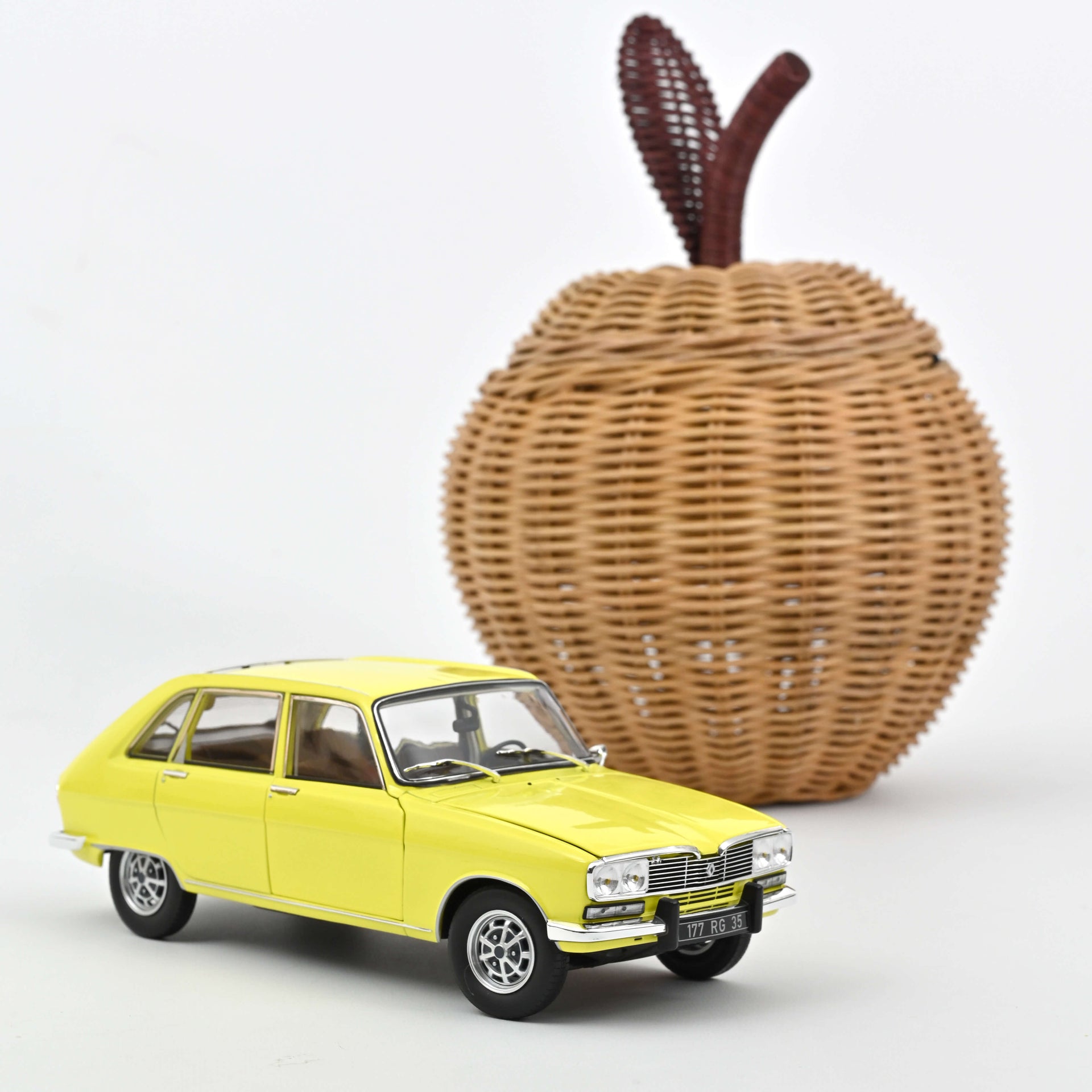 norev-renault-16-tx-1975-gialla-1-18-edizione-limitata-200-pz image 1