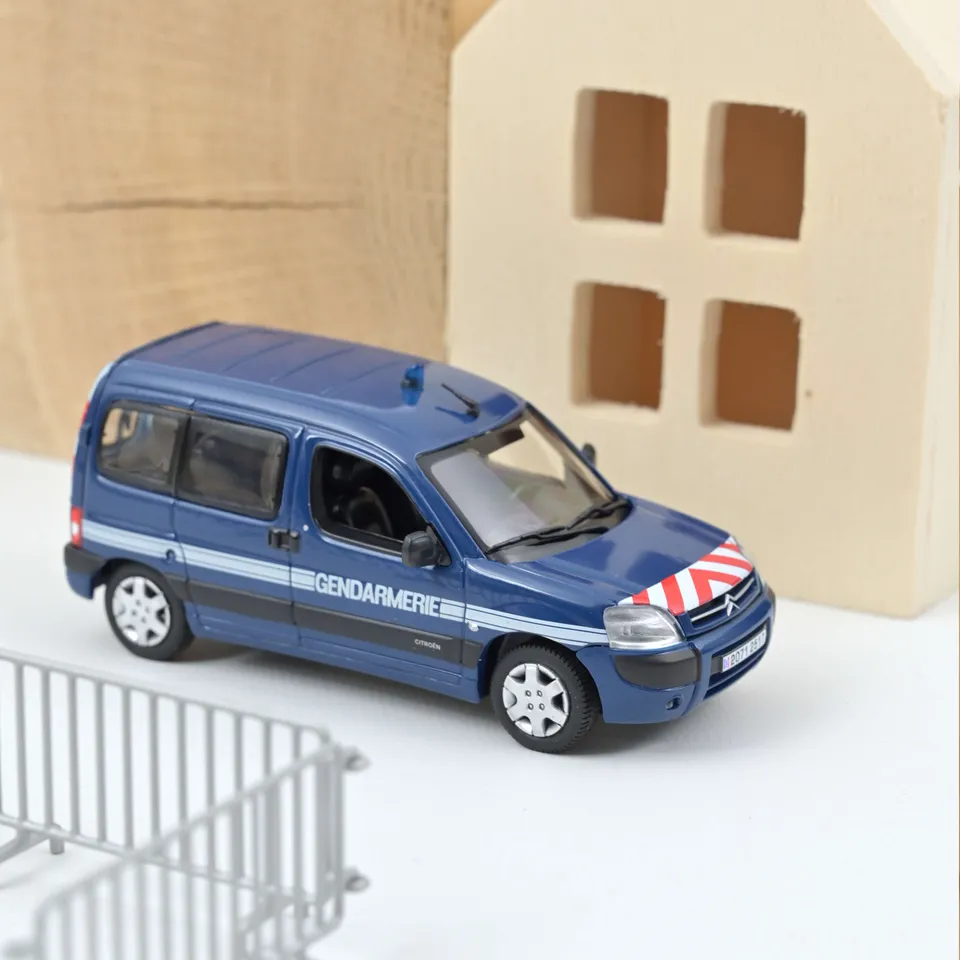 norev-citro-n-berlingo-2007-gendarmerie-1-43-modellino-auto-polizia-francese image 1