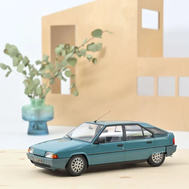 norev-citro-n-bx-16-trs-1983-bleu-lagune-1-18-modellino-auto-300-pz image 1