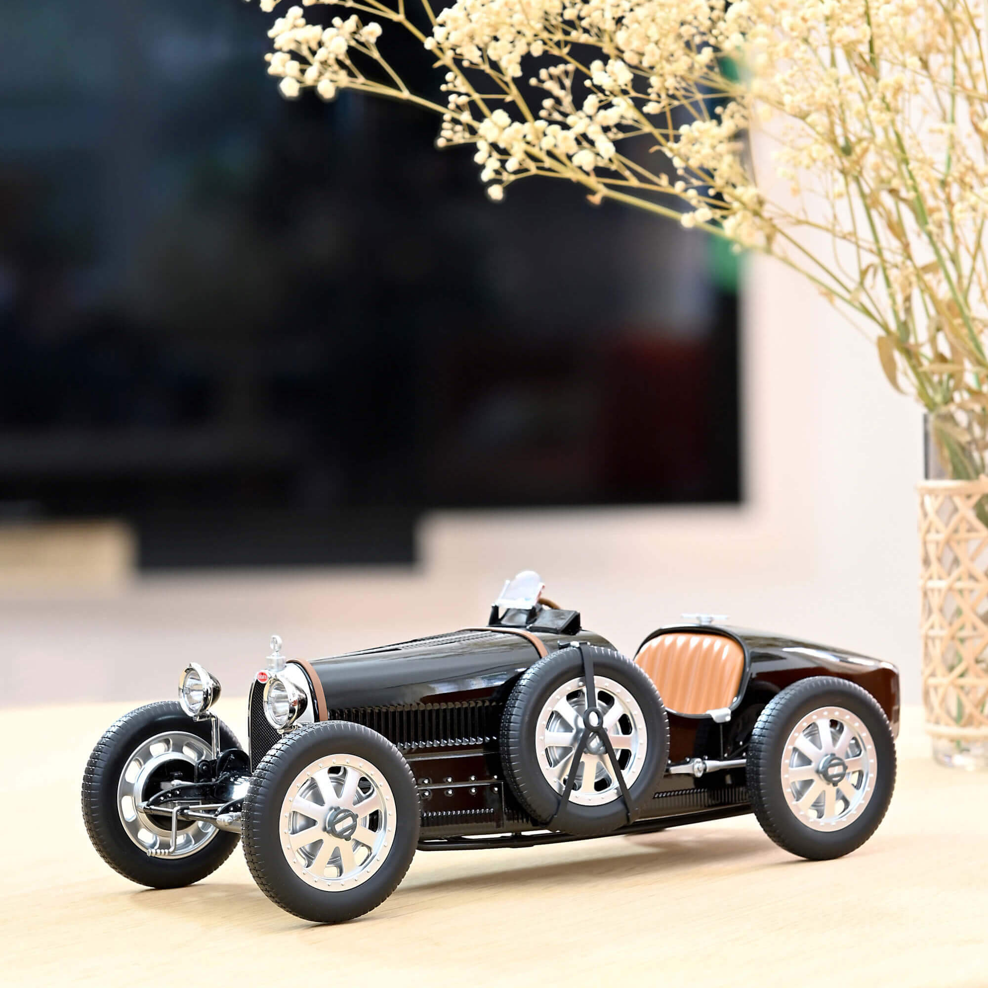 norev-bugatti-t35-1925-modellino-auto-epoca-1-12-nero image 1