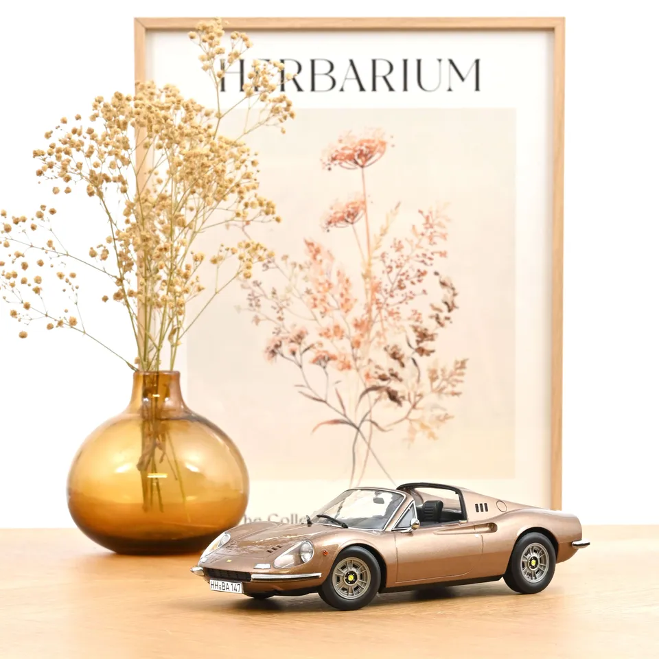 norev-dino-246-gts-1970-modellino-auto-1-18-nocciola-metallizzato-200-pz image 1