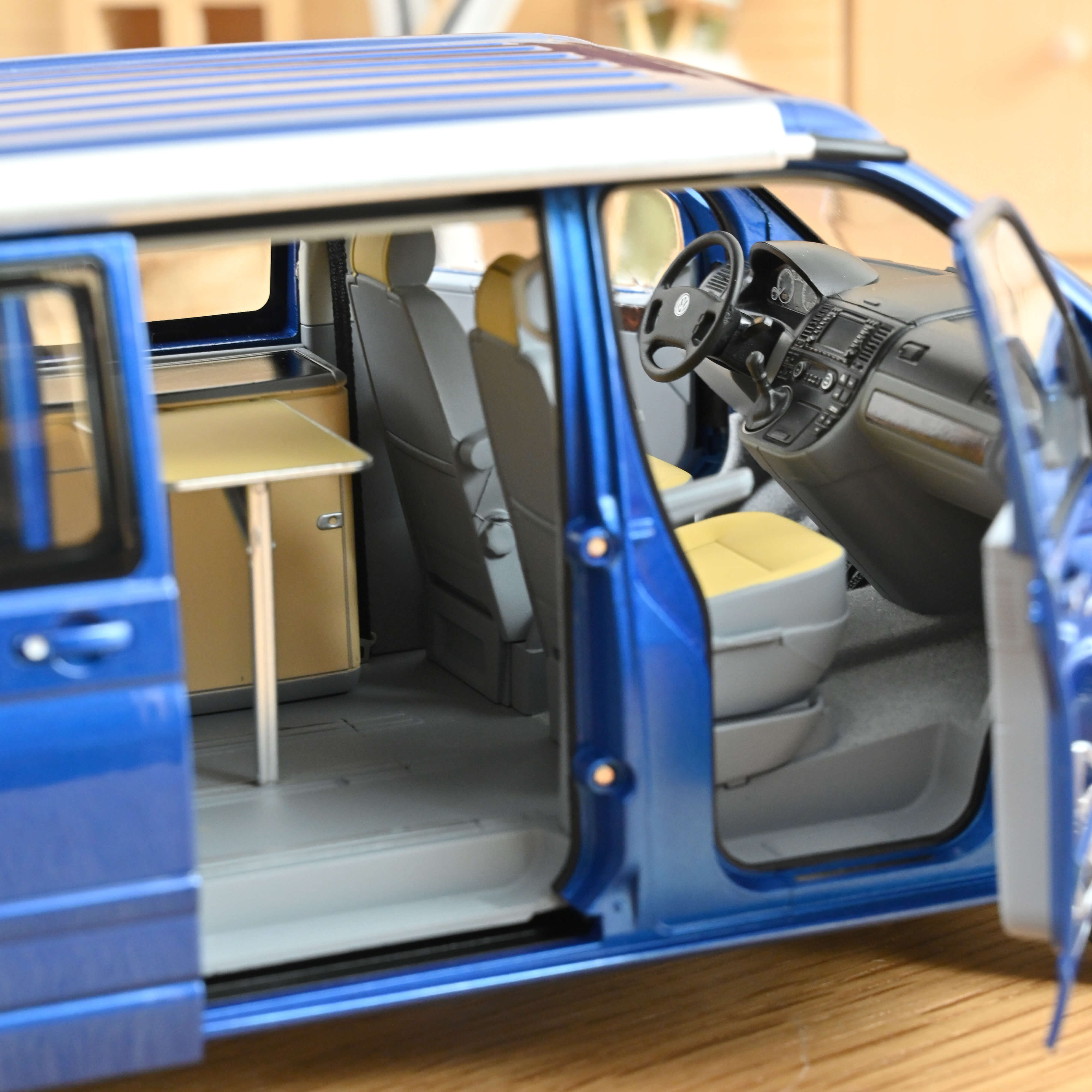 norev-vw-california-2003-modellino-auto-1-18-blu-ravenna-metallizzato image 4