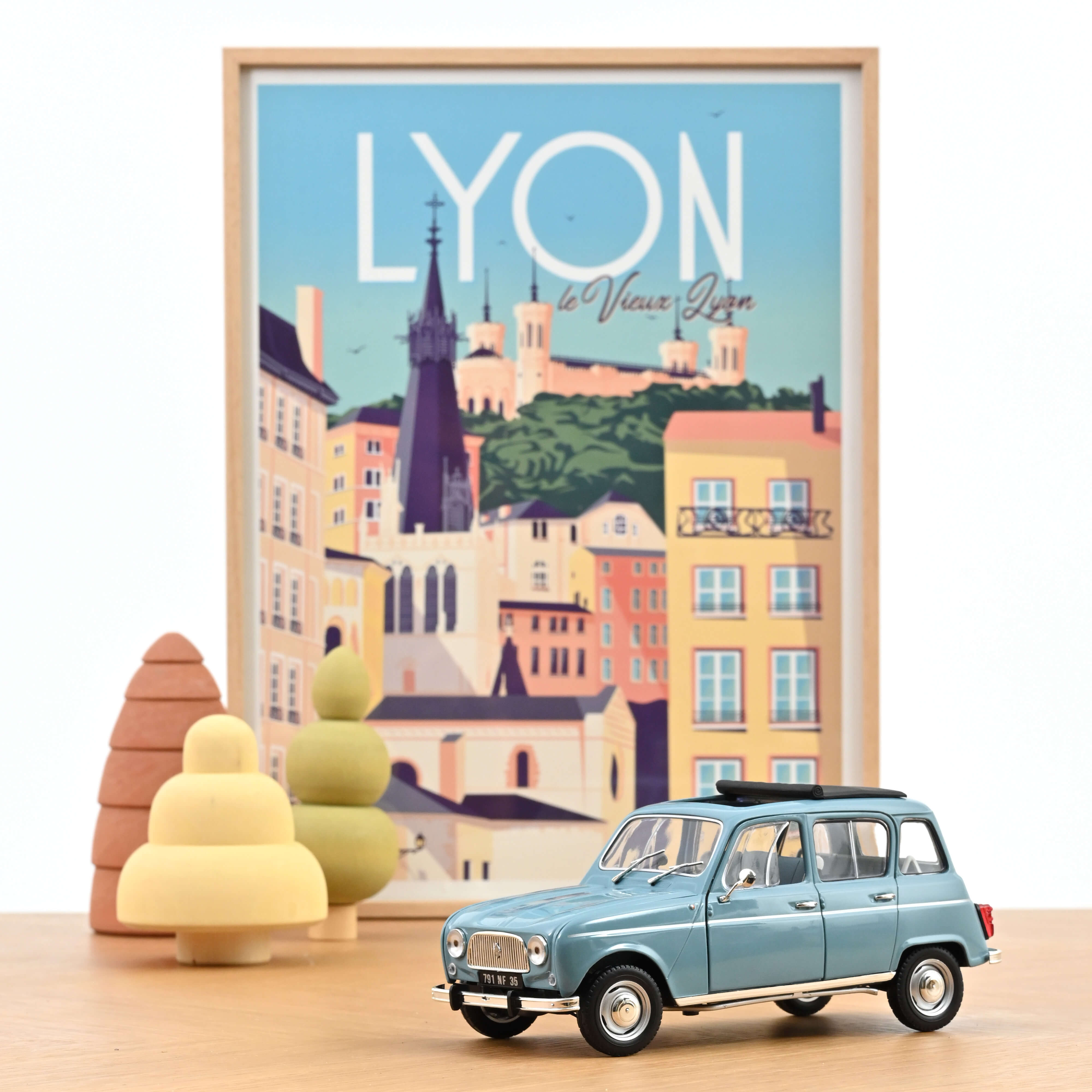 norev-renault-4l-1966-blu-francia-1-18 image 1