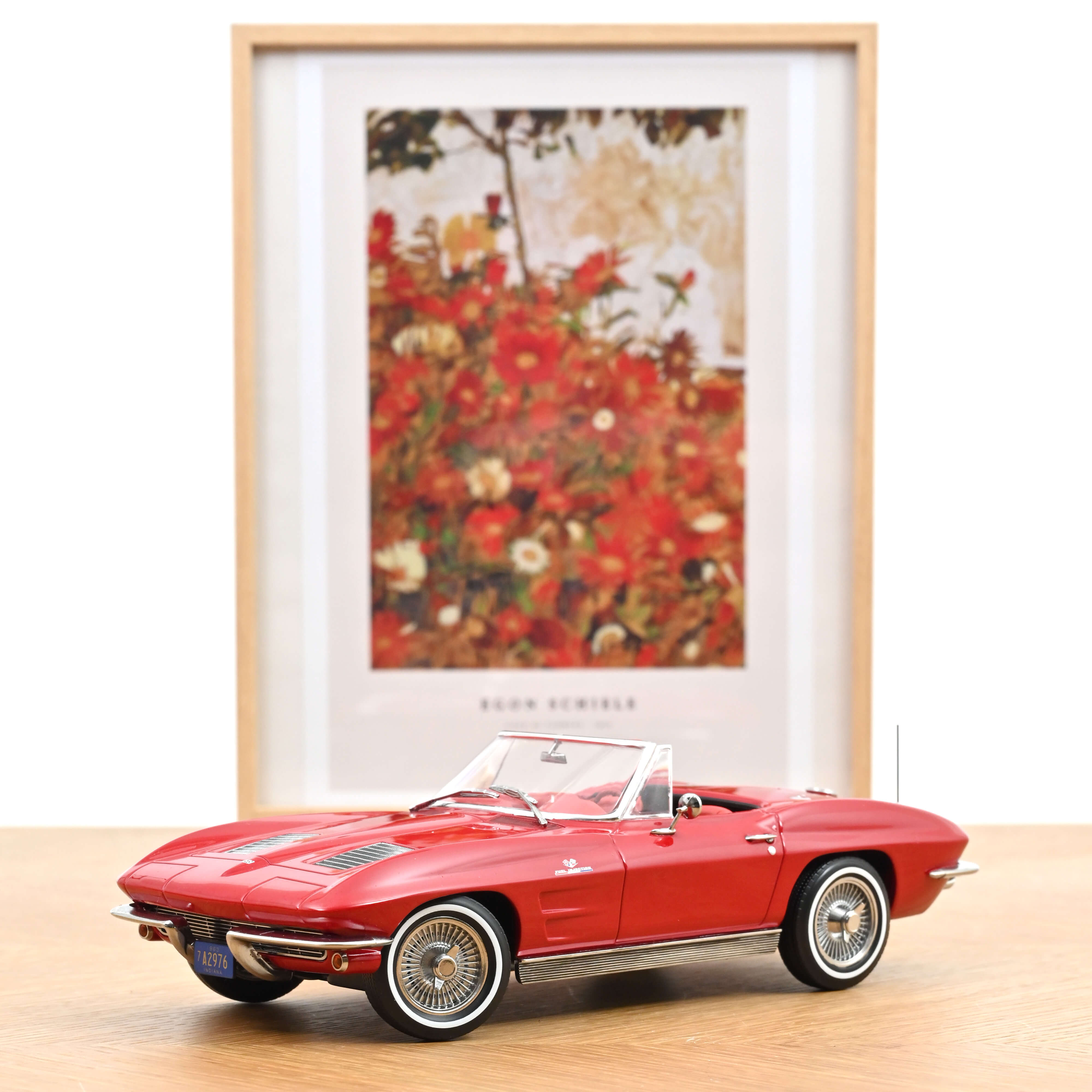 norev-chevrolet-corvette-sting-ray-cabriolet-1963-rouge-riverside-1-18-modellino image 1