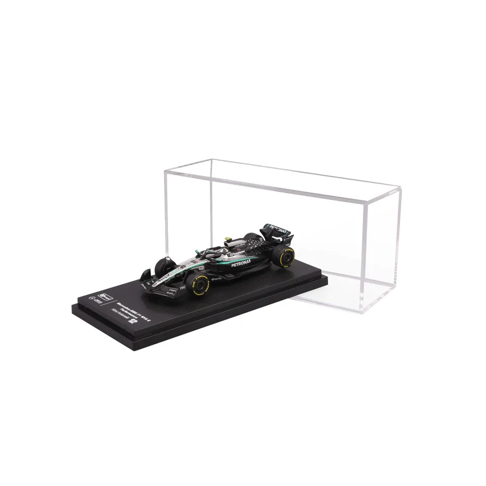 bburago-mercedes-amg-f1-w16-2025-12-antonelli-monoposto-f1-scala-1-64-con-teca image 1