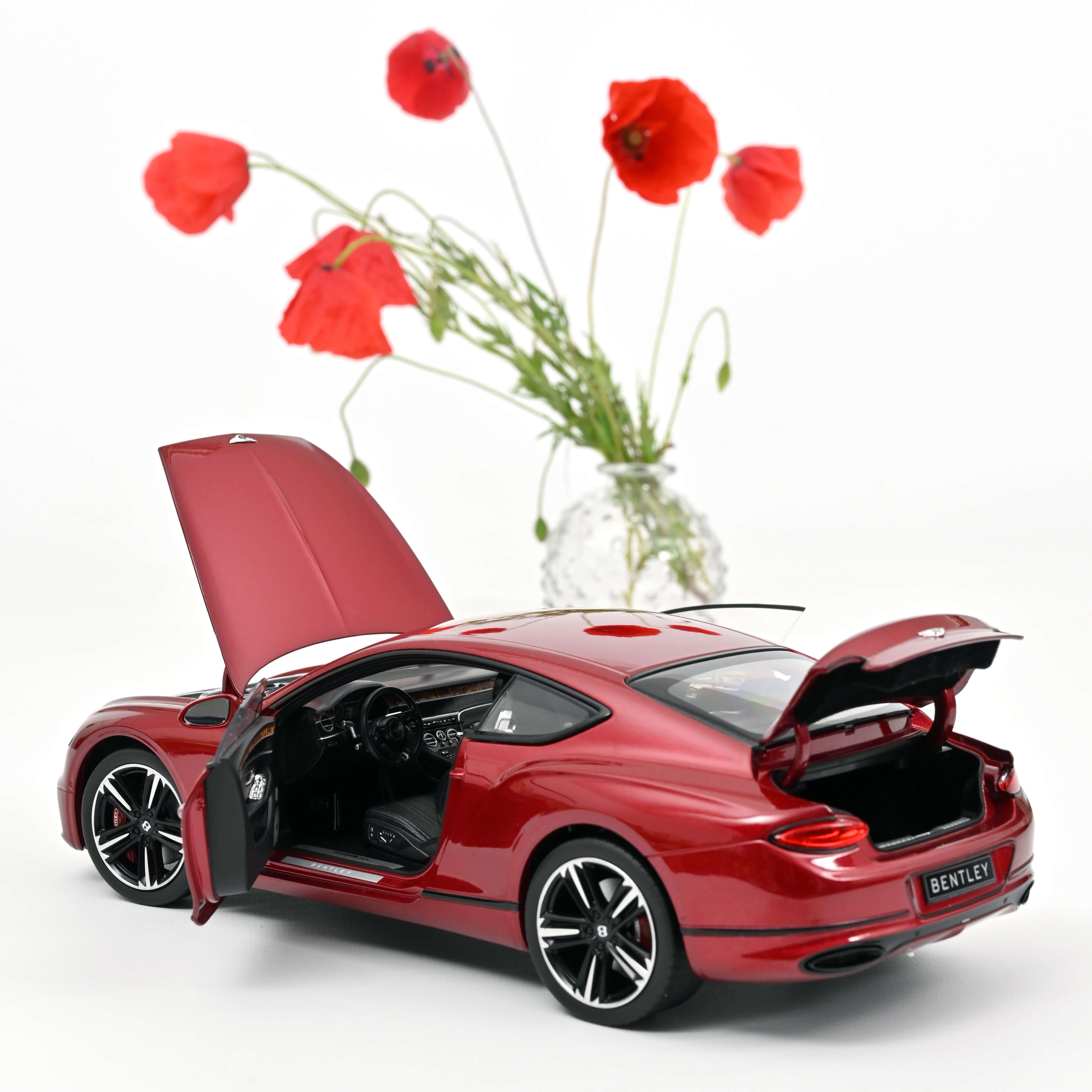 norev-bentley-continental-gt-2018-modellino-auto-1-18-rosso-candy image 2