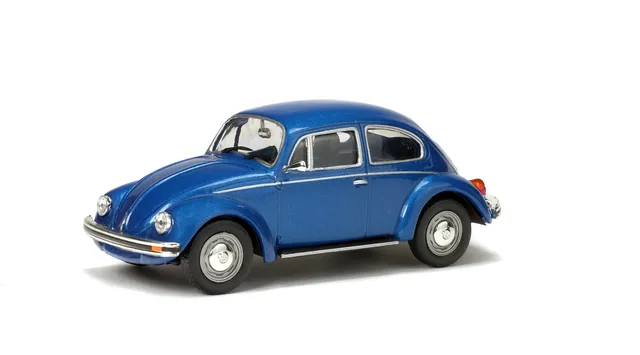 solido-volkswagen-maggiolino-beetle-1302-ls-1972-modellino-auto-1-43 image 1