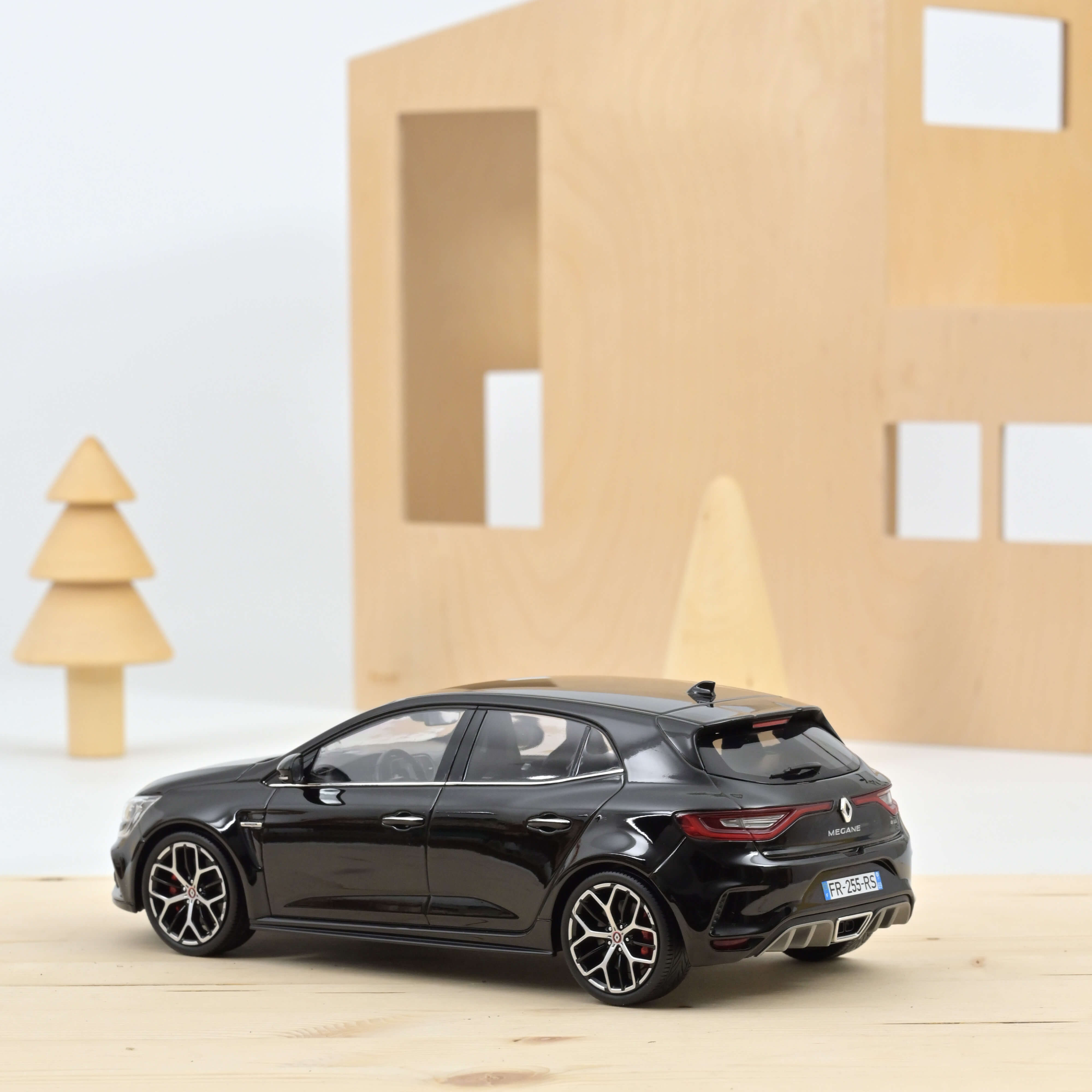 norev-renault-m-gane-r-s-trophy-2019-modellino-auto-1-18-nero-etoil-edizione-300 image 2