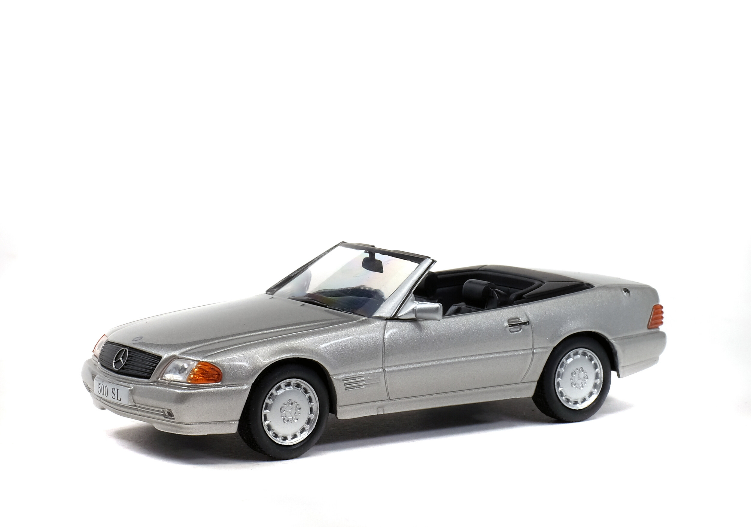 solido-mercedes-benz-500sl-1989-modellino-auto-1-43-da-collezione image 2