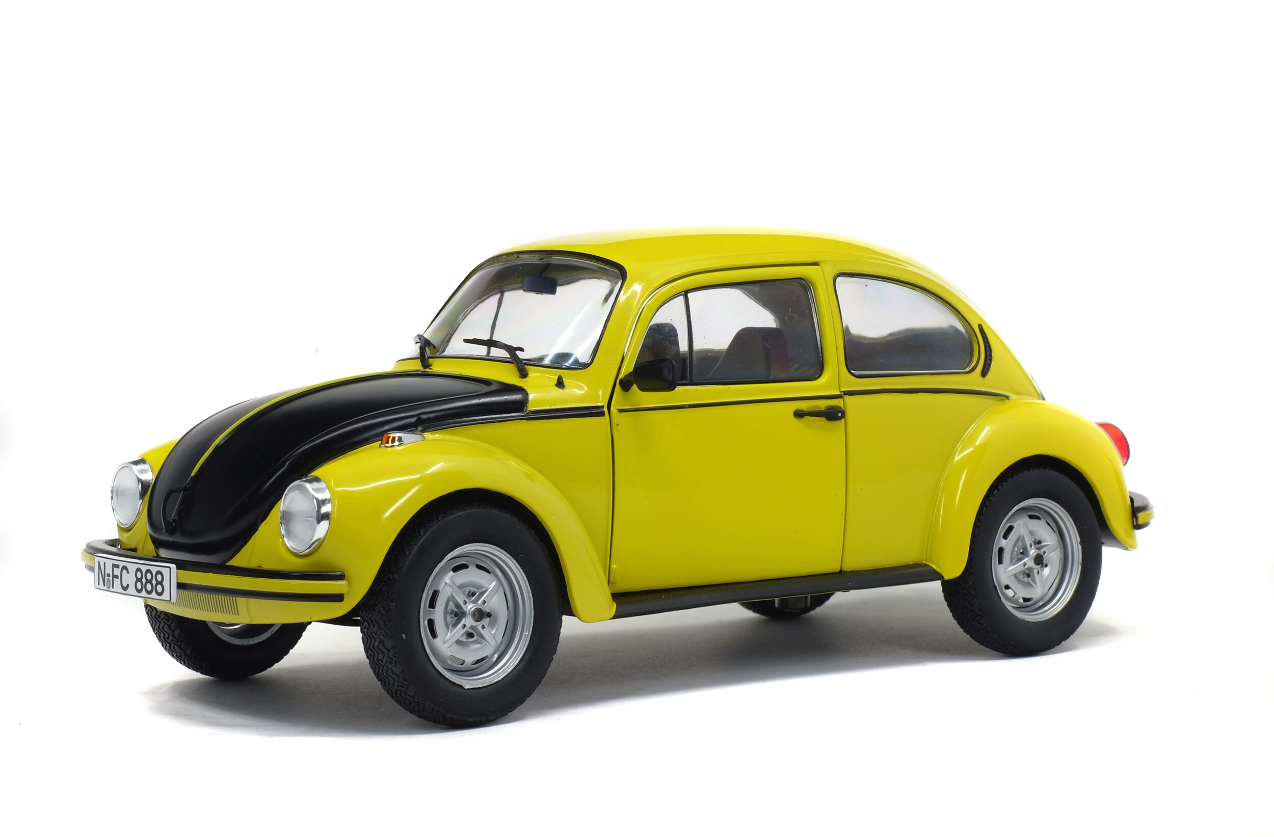 solido-volkswagen-beetle-1303-gsr-2nd-edition-1974-modellino-1-18 image 2