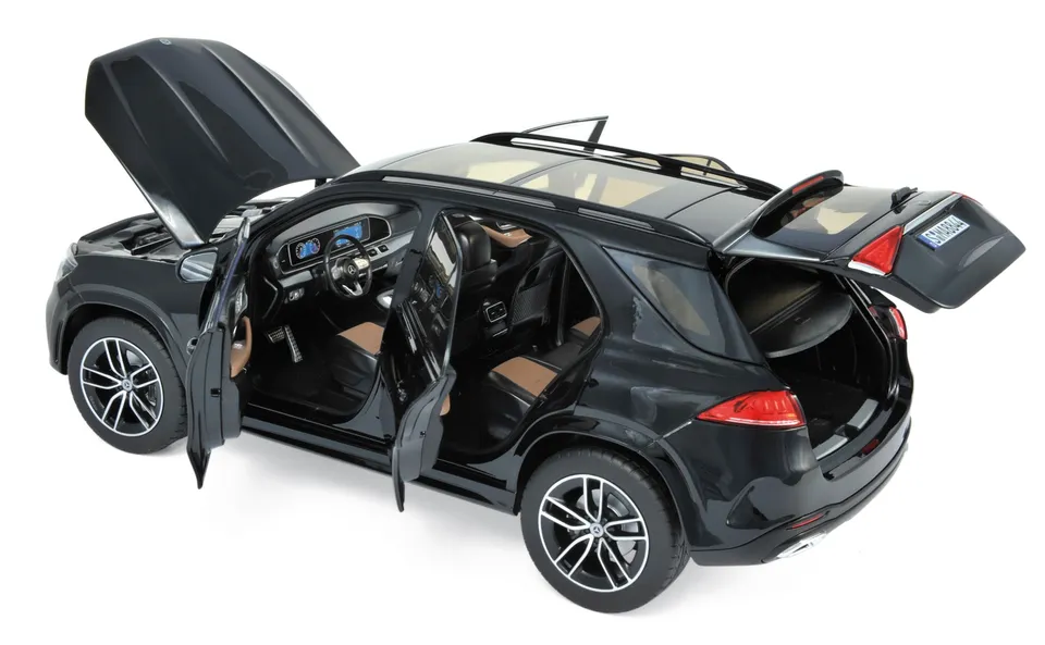 norev-mercedes-benz-gle-2019-nero-1-18 image 1