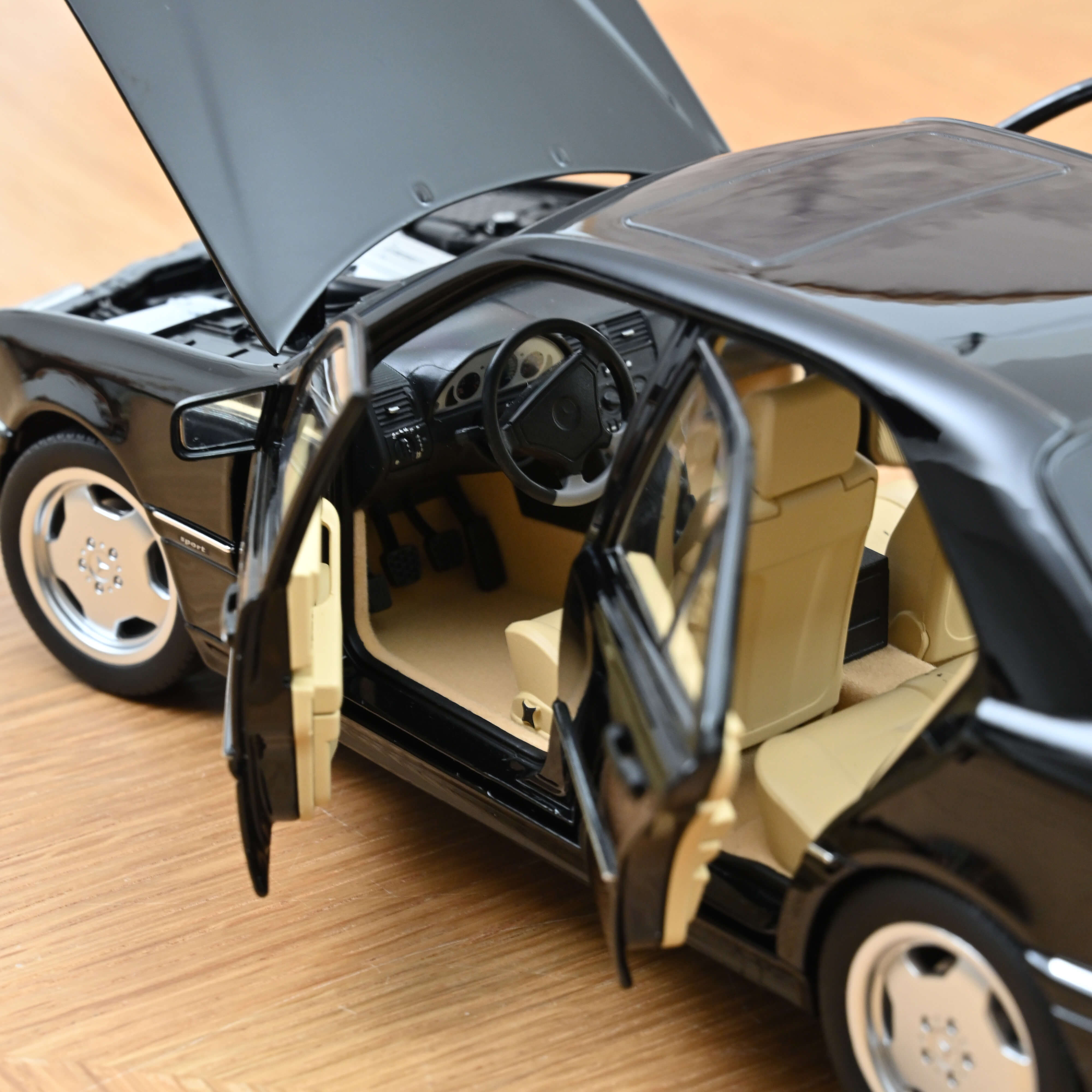norev-mercedes-benz-c36-amg-1993-modellino-auto-1-18-nero-ossidiana-metallizzato image 5