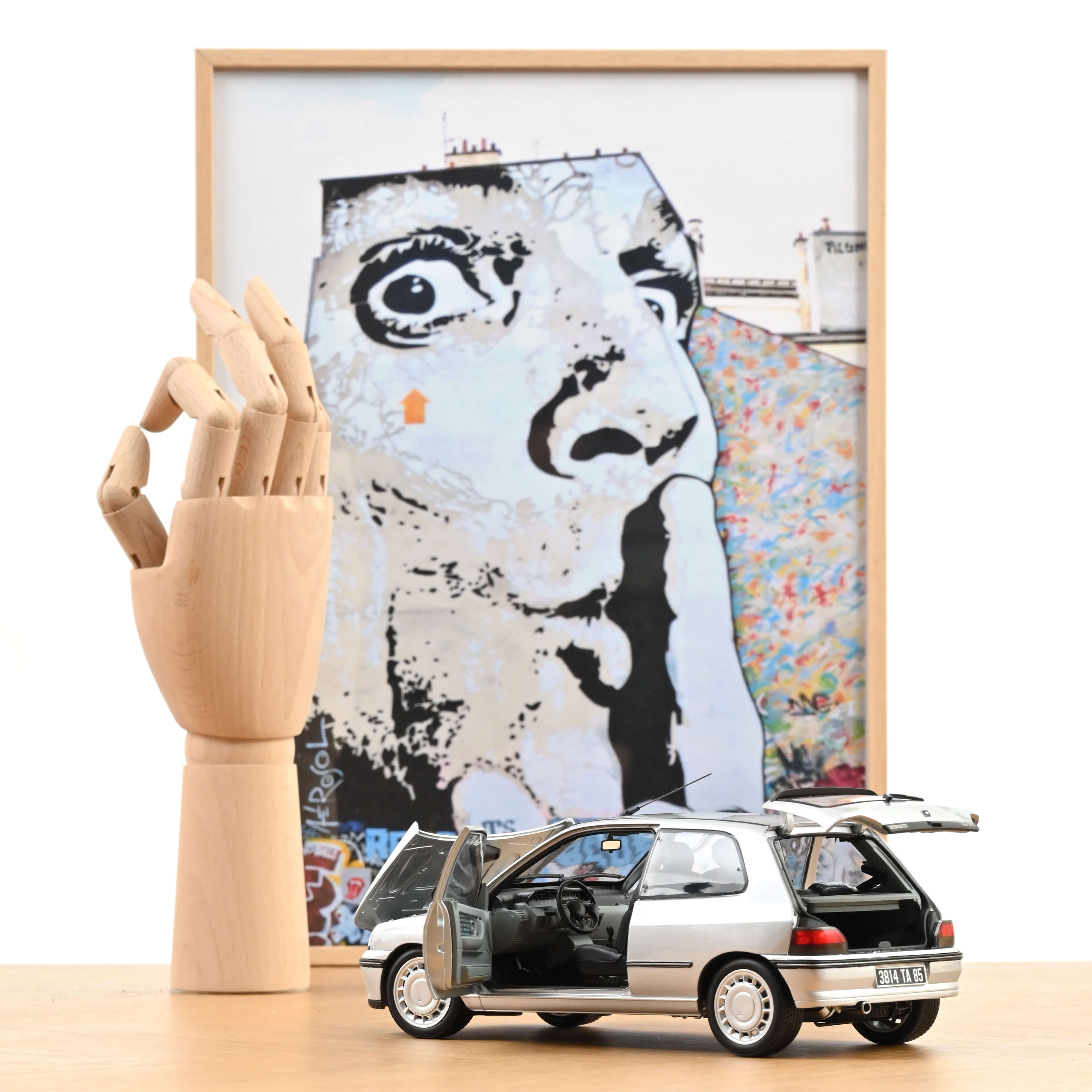 norev-renault-clio-16s-1992-gris-iceberg-modellino-auto-1-18 image 2