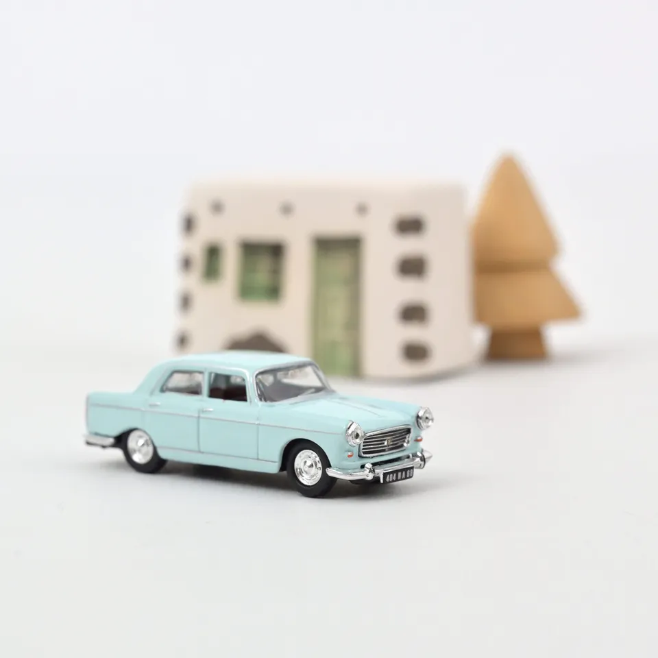 norev-peugeot-404-1968-1-87-modellino-auto-d-epoca-verde-chiaro image 1