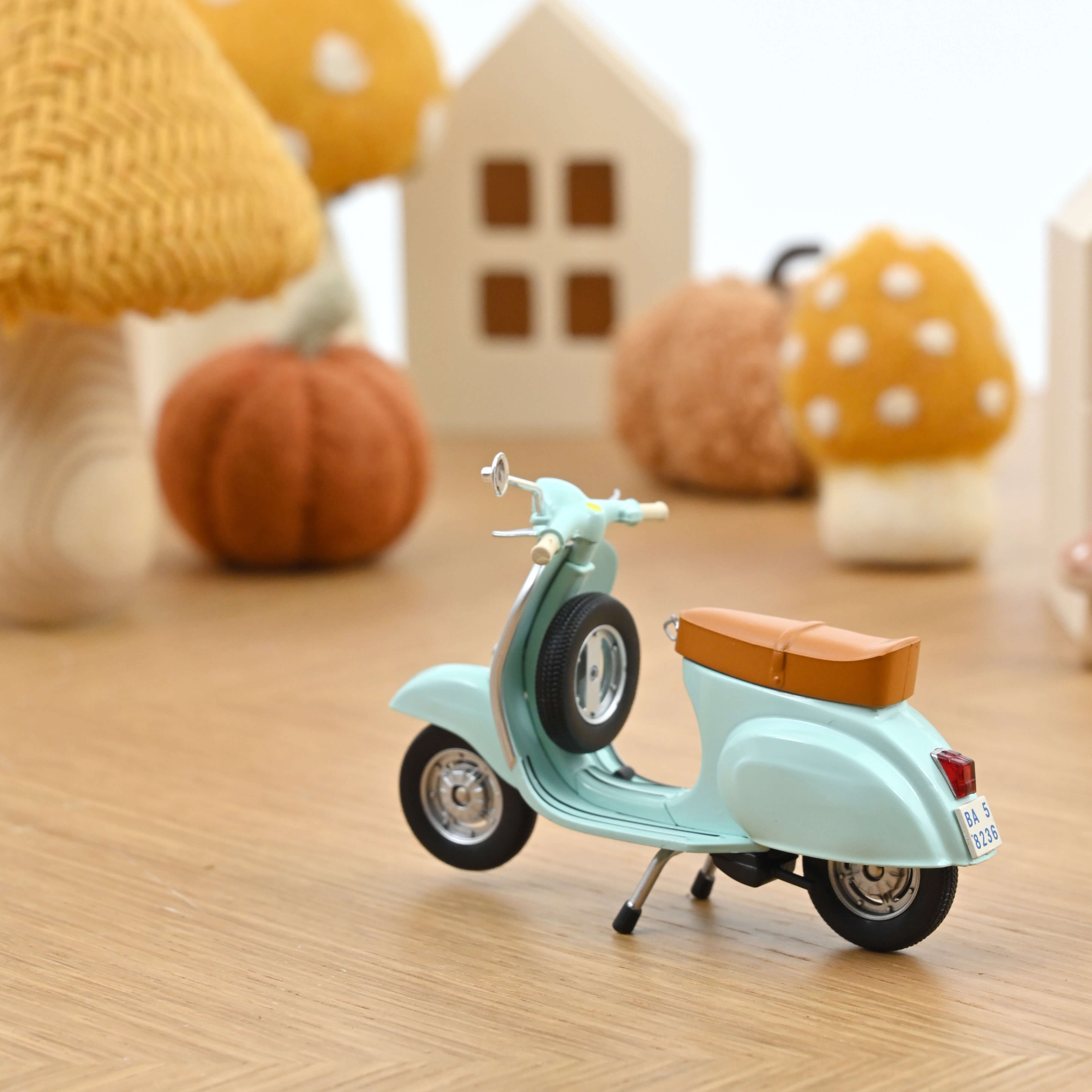 norev-vespa-50-n-1969-1-18-blu-acqua-marina image 2