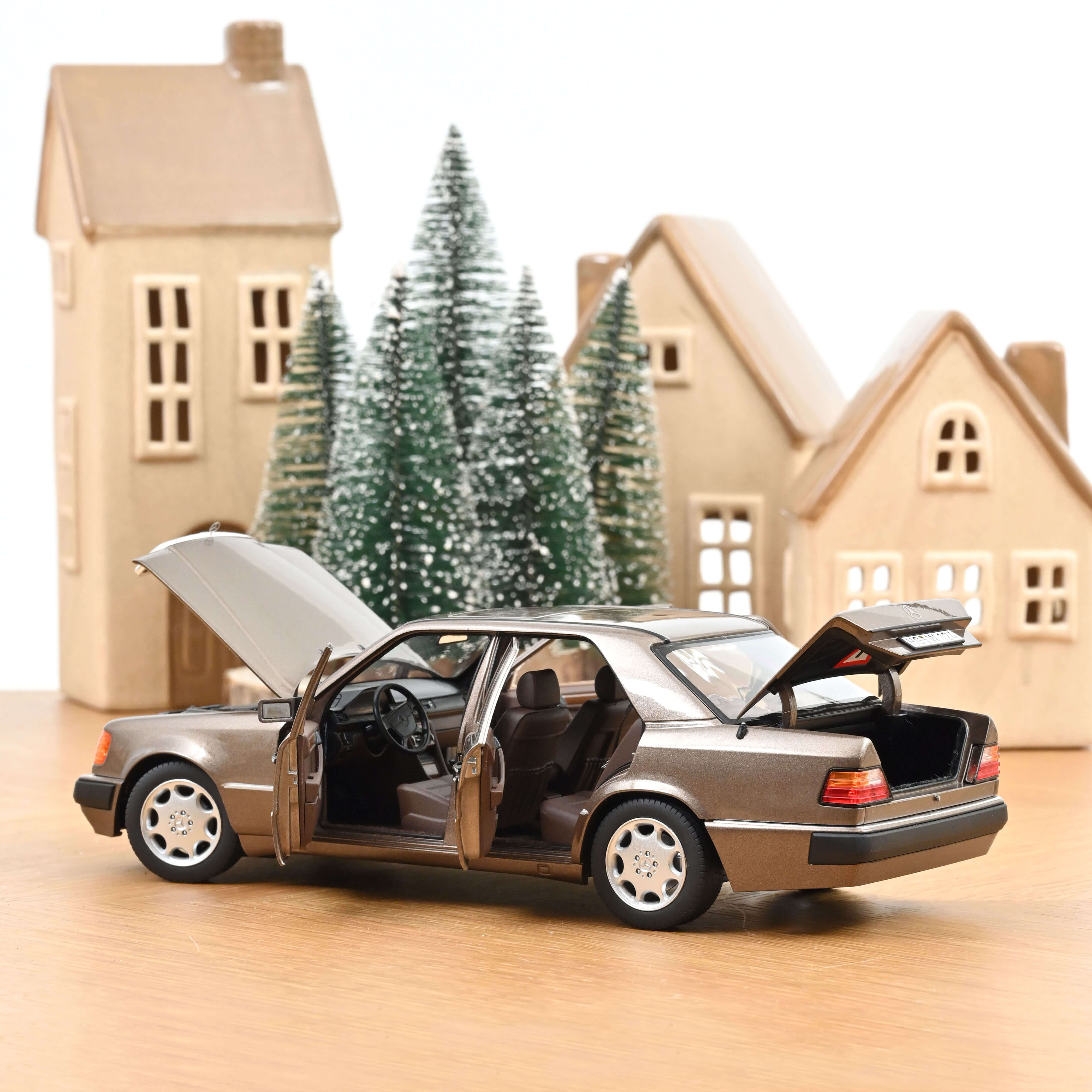 norev-mercedes-benz-500-e-1990-grigio-impala-metallizzato-1-18-modellino image 2