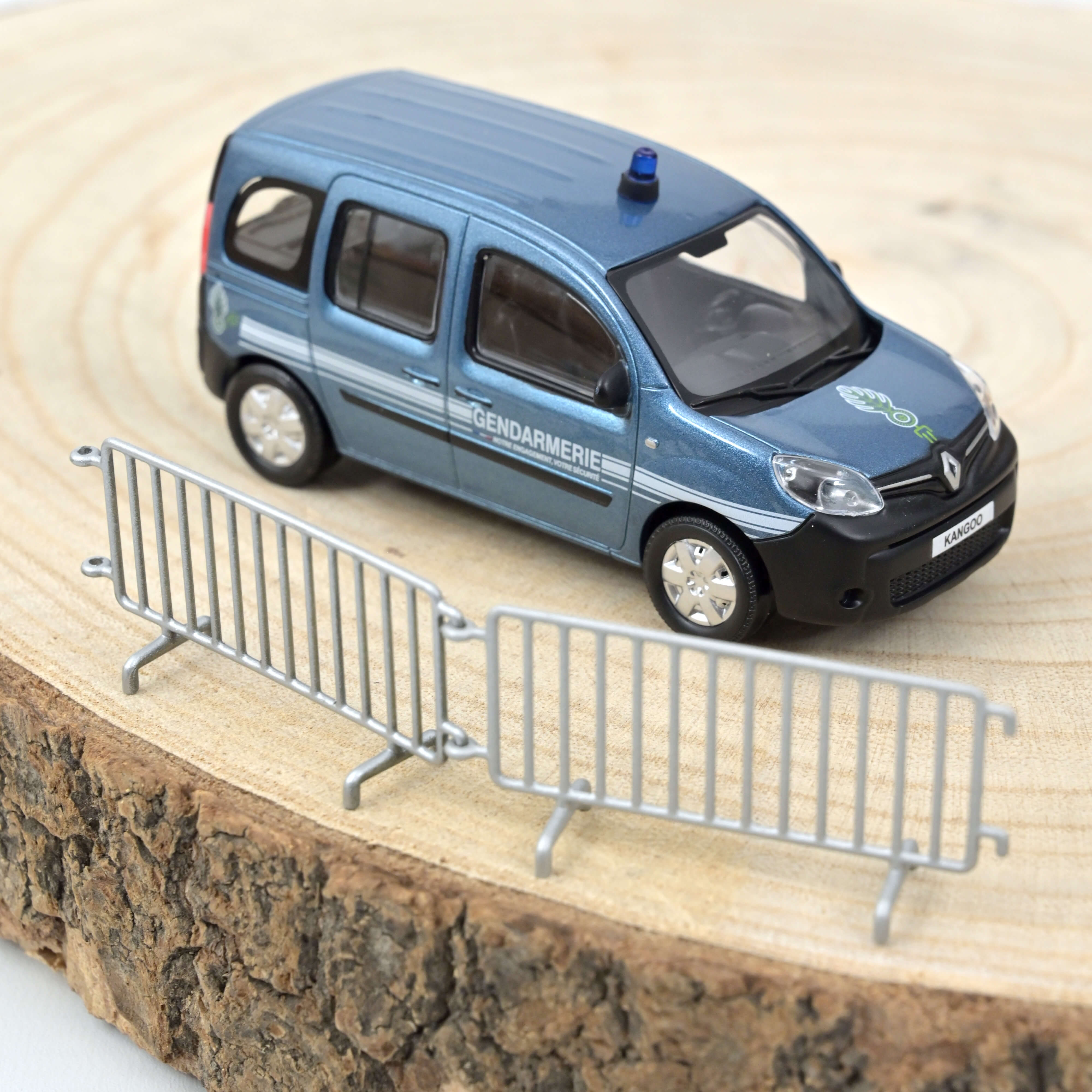 norev-renault-kangoo-z-e-2020-gendarmerie-modellino-1-43 image 1