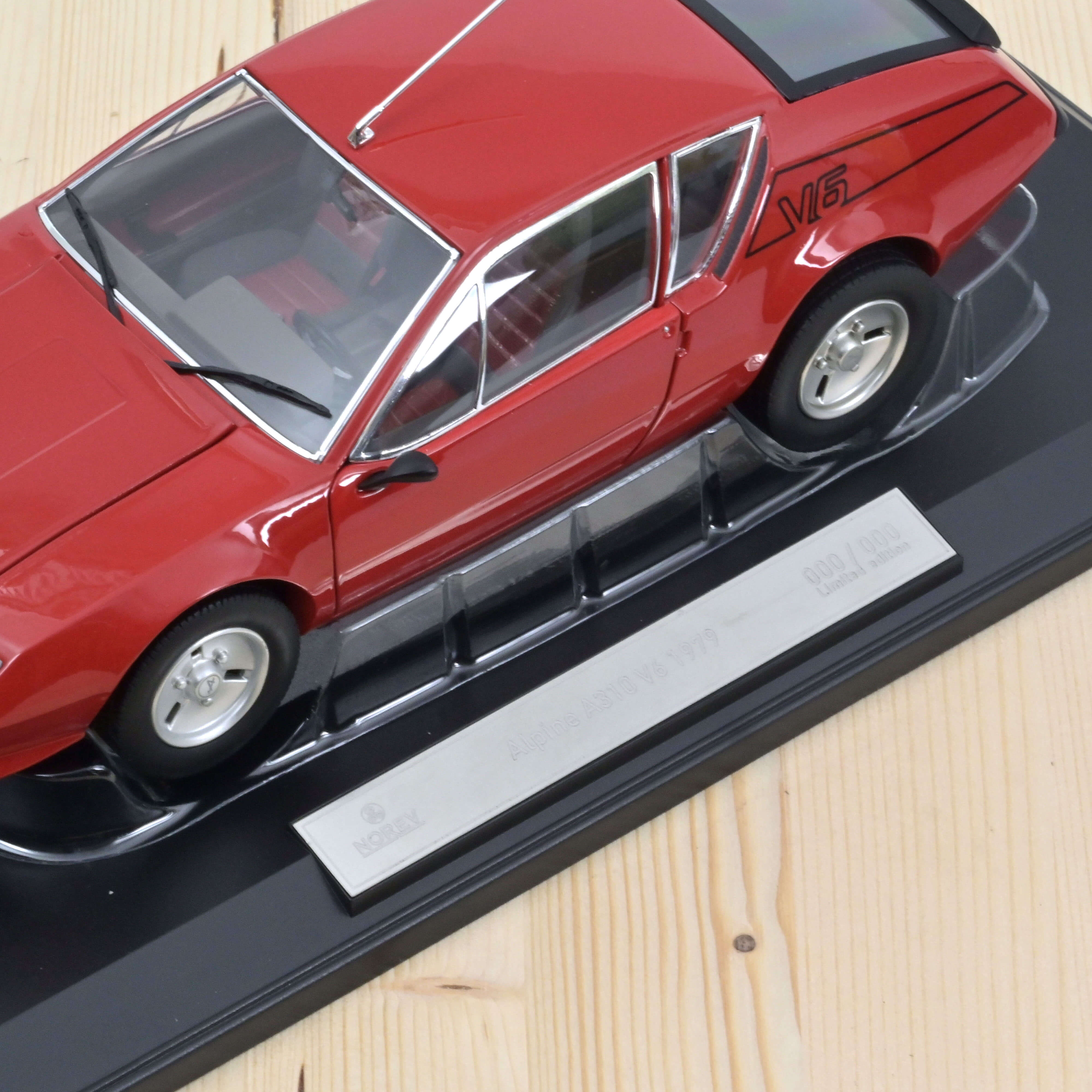 norev-alpine-a310-v6-1979-modellino-auto-1-18-rosso-con-deco-v6-edizione-200-pz image 4