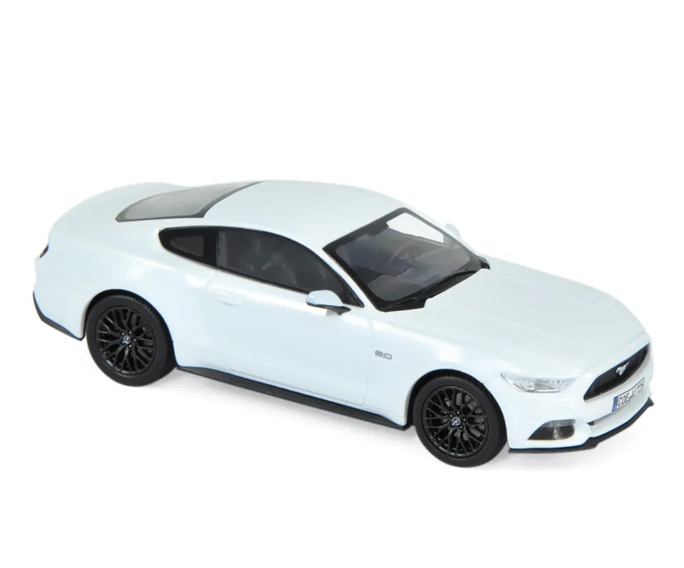 norev-ford-mustang-2016-1-43-modellino-auto-bianca image 1
