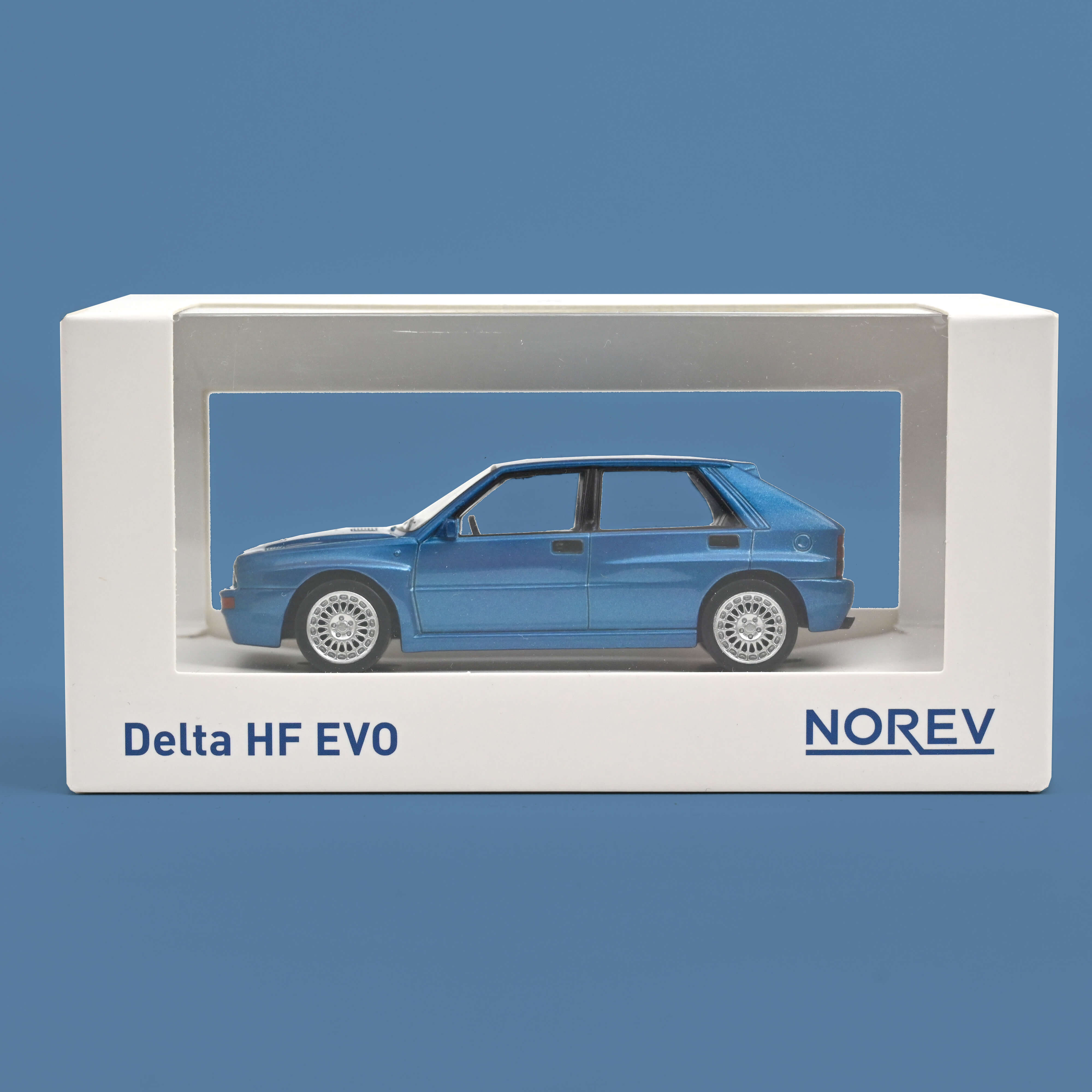 norev-lancia-delta-hf-evo-2-1993-bleu-laos-jet-car-scala-1-43 image 2