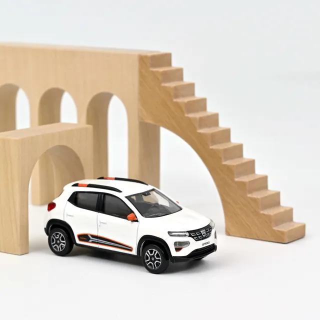 norev-dacia-spring-comfort-plus-2022-blanc-kaolin-modellino-auto-1-43 image 1