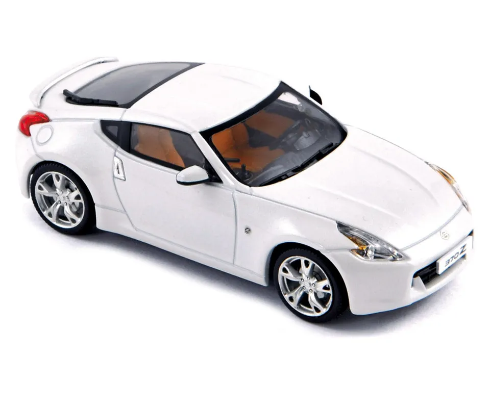 norev-nissan-370z-2008-bianco-perla-brillante-modellino-auto-1-43 image 1