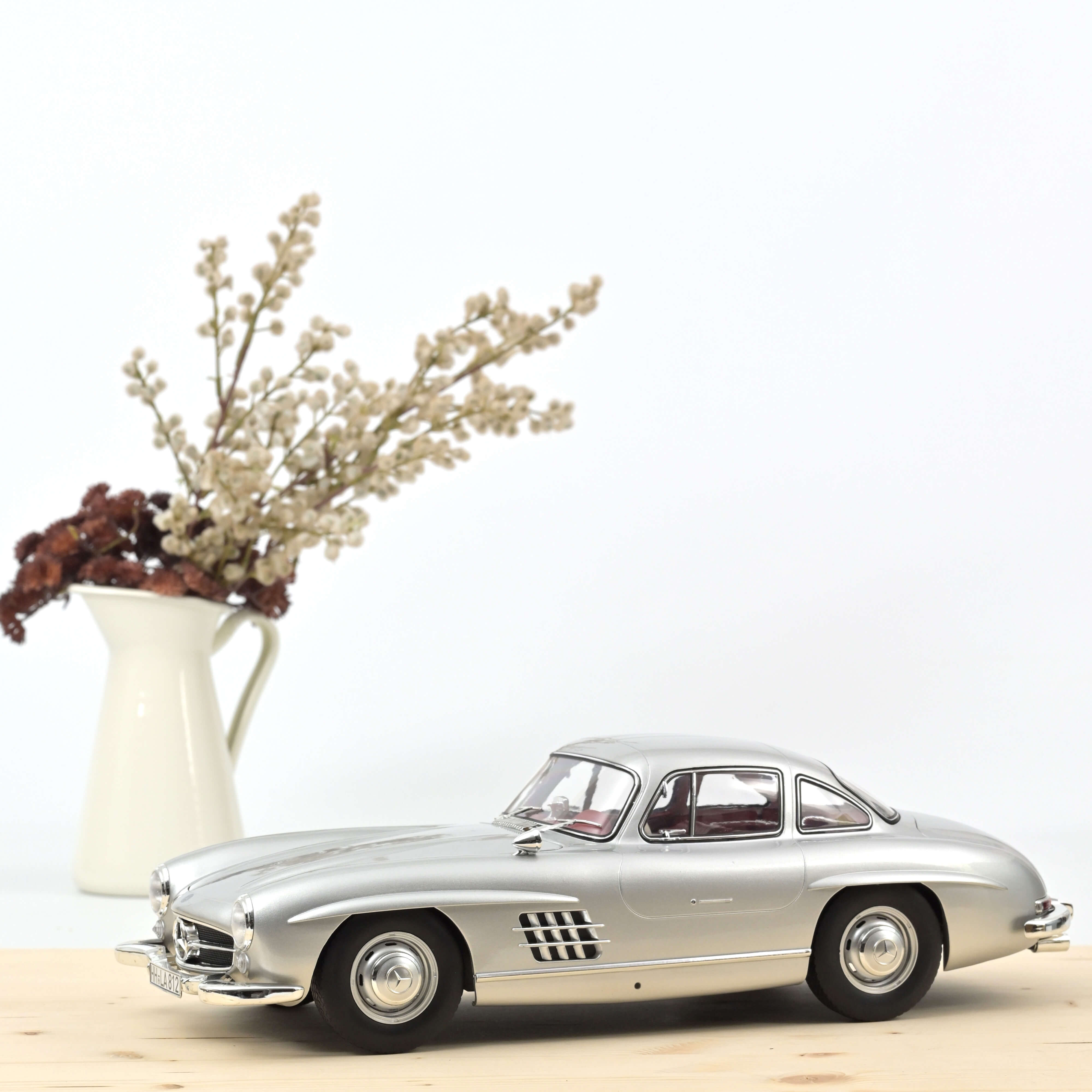 norev-mercedes-benz-300-sl-1954-argento-1-12 image 1