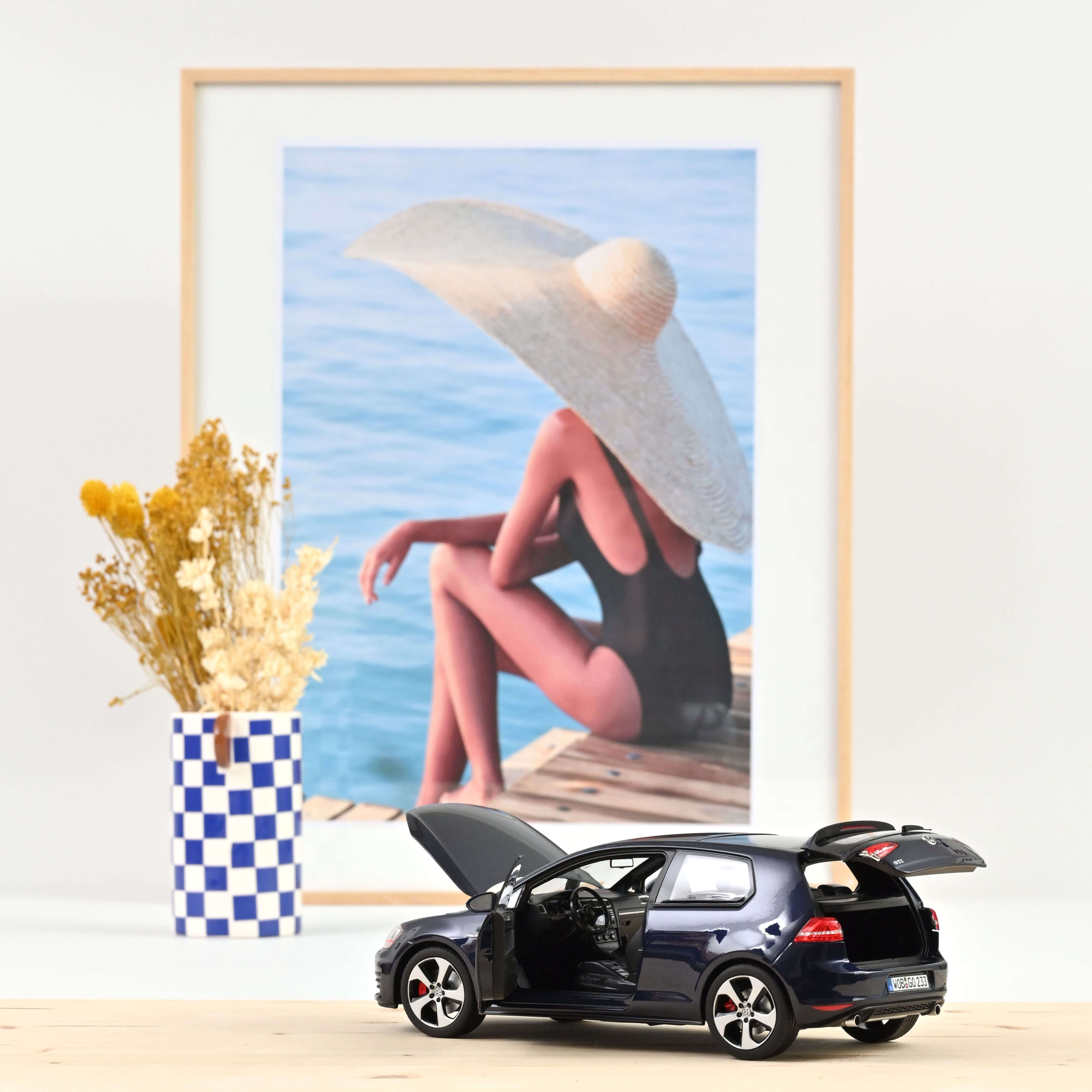 norev-vw-golf-gti-2013-blu-notte-metallizzato-1-18-200-pcs-automodello-die-cast image 2