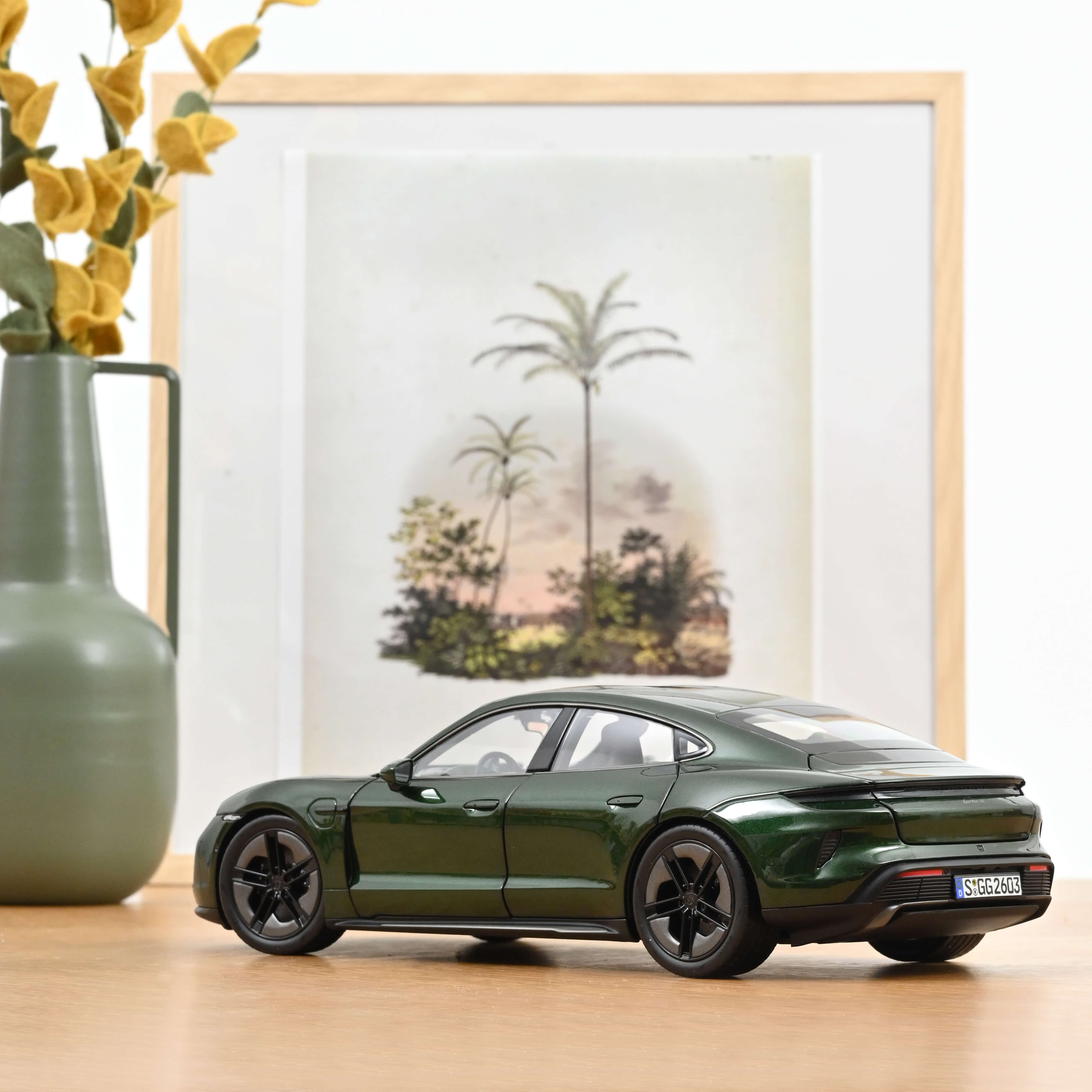 norev-porsche-taycan-turbo-s-2024-verde-quercia-neo-1-18-200-pz image 3