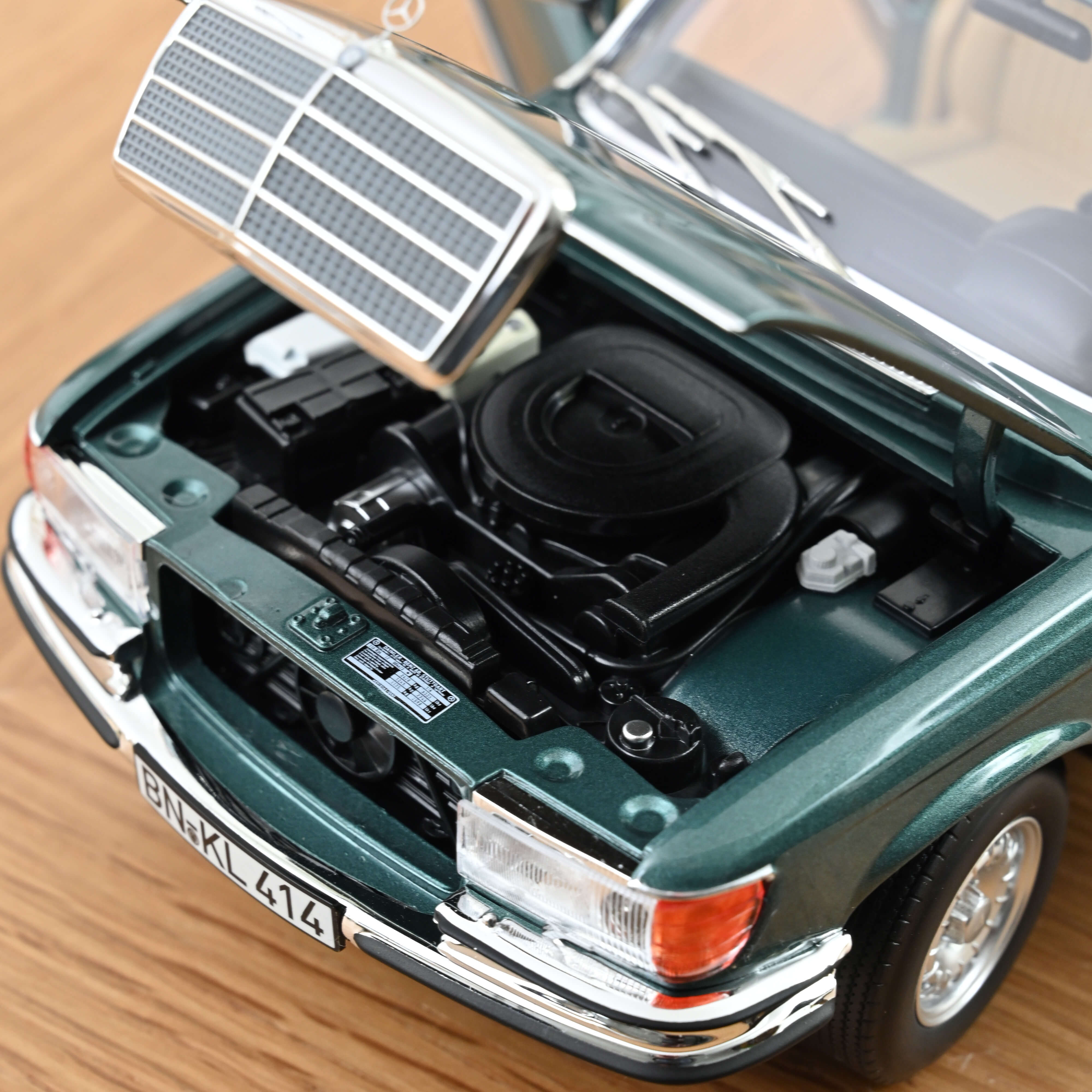 norev-mercedes-benz-450-sel-6-9-1979-modellino-auto-1-18-essence image 3