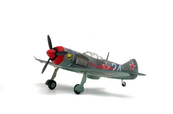 solido-lavochkin-la-7-9th-giap-germany-1945-modellino-aereo-militare-collezione image 1