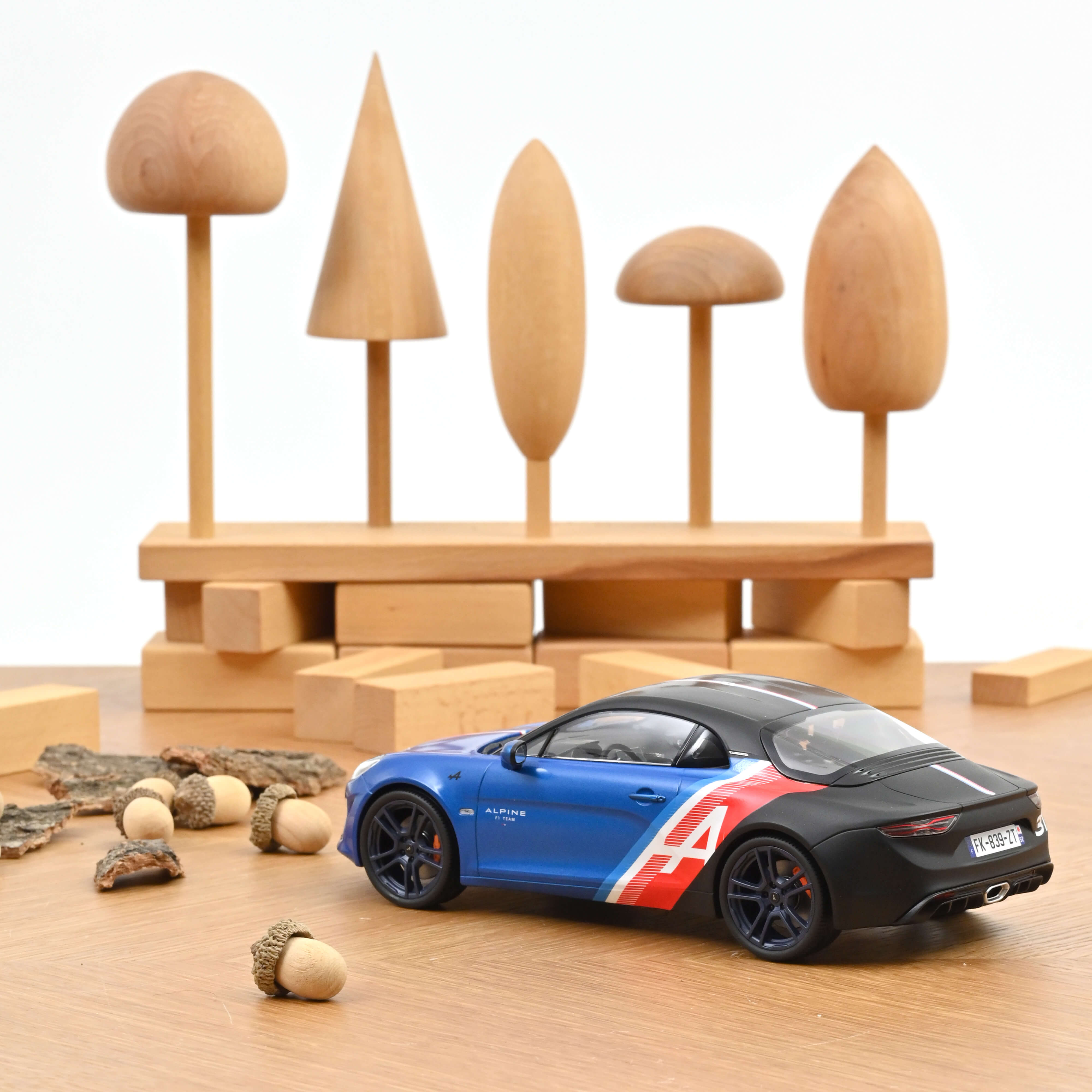 norev-alpine-a110s-trackside-2021-n-31-esteban-ocon-1-18-edizione-limitata-110-p image 2